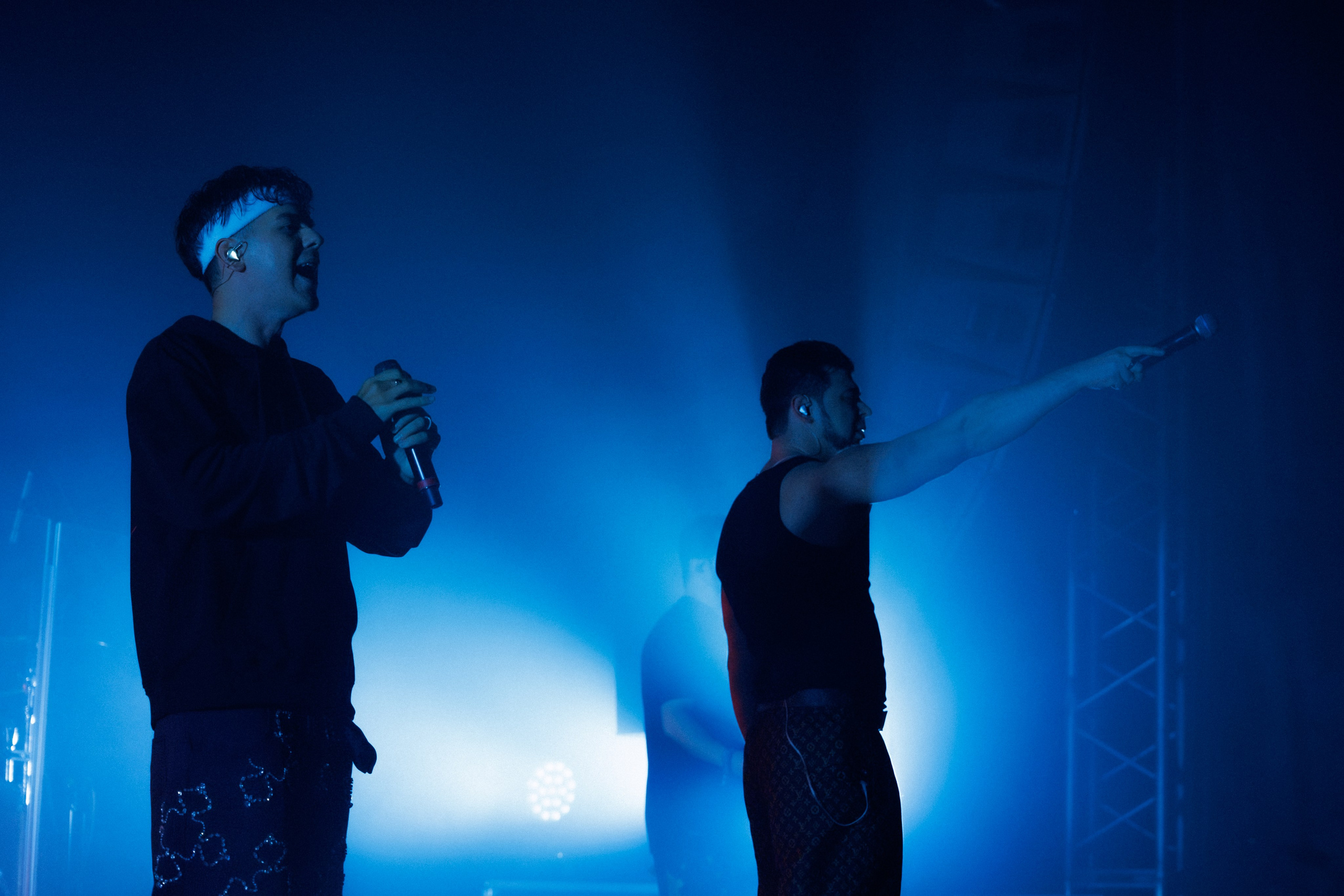 Фотоотчёт и репортаж с концерта группы GAYAZOV$ BROTHER$. Красильников Евгений — профессиональный фотограф в Ростове-на-Дону