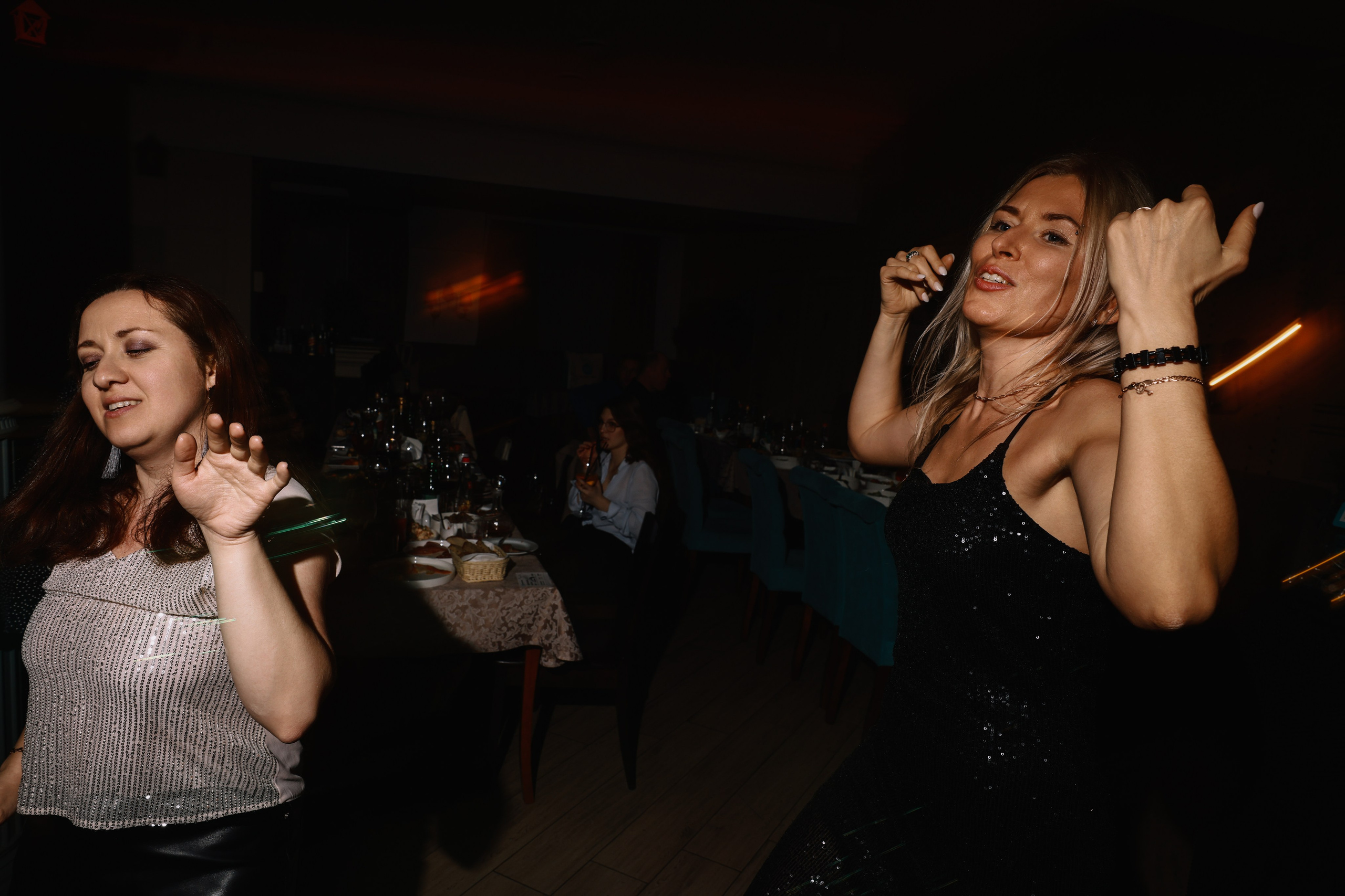 Экспресс Офис, новогодний корпоратив в ресторане Респект, г. Тула. Фотограф в Туле — Борисов Николай