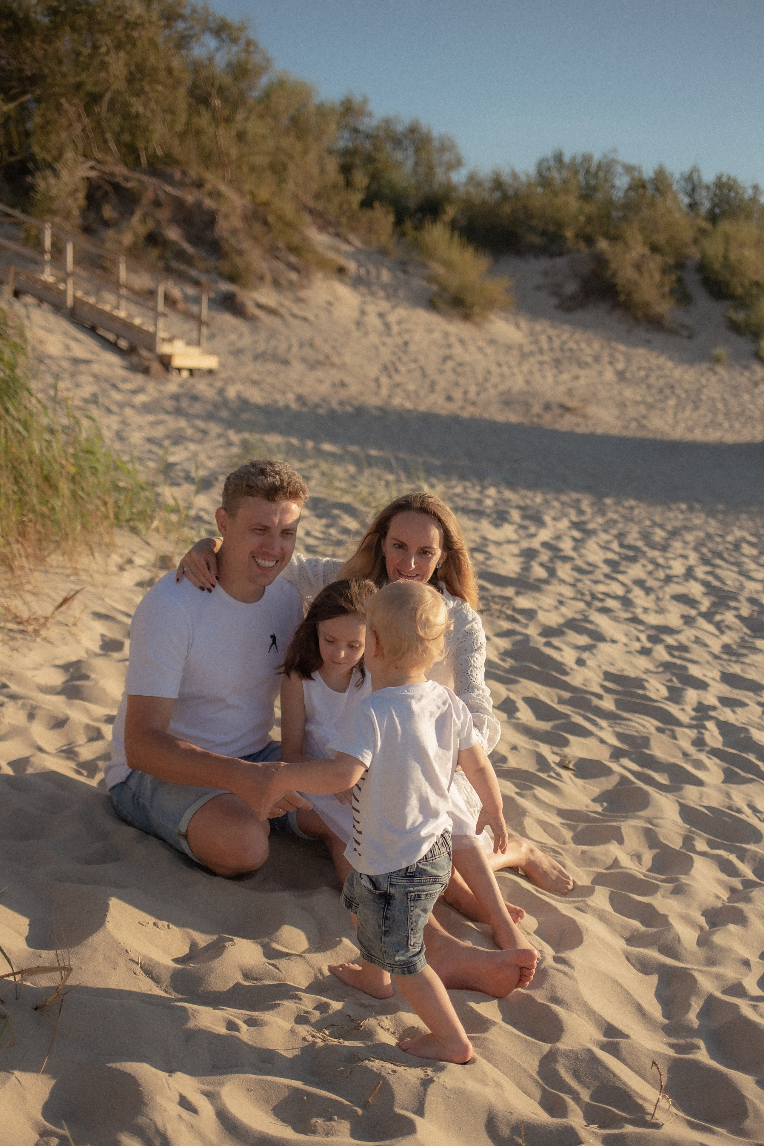 Иван, Ирина, Варя и Гордей. Малиновка. Фотограф в Калининграде Решетникова Алина