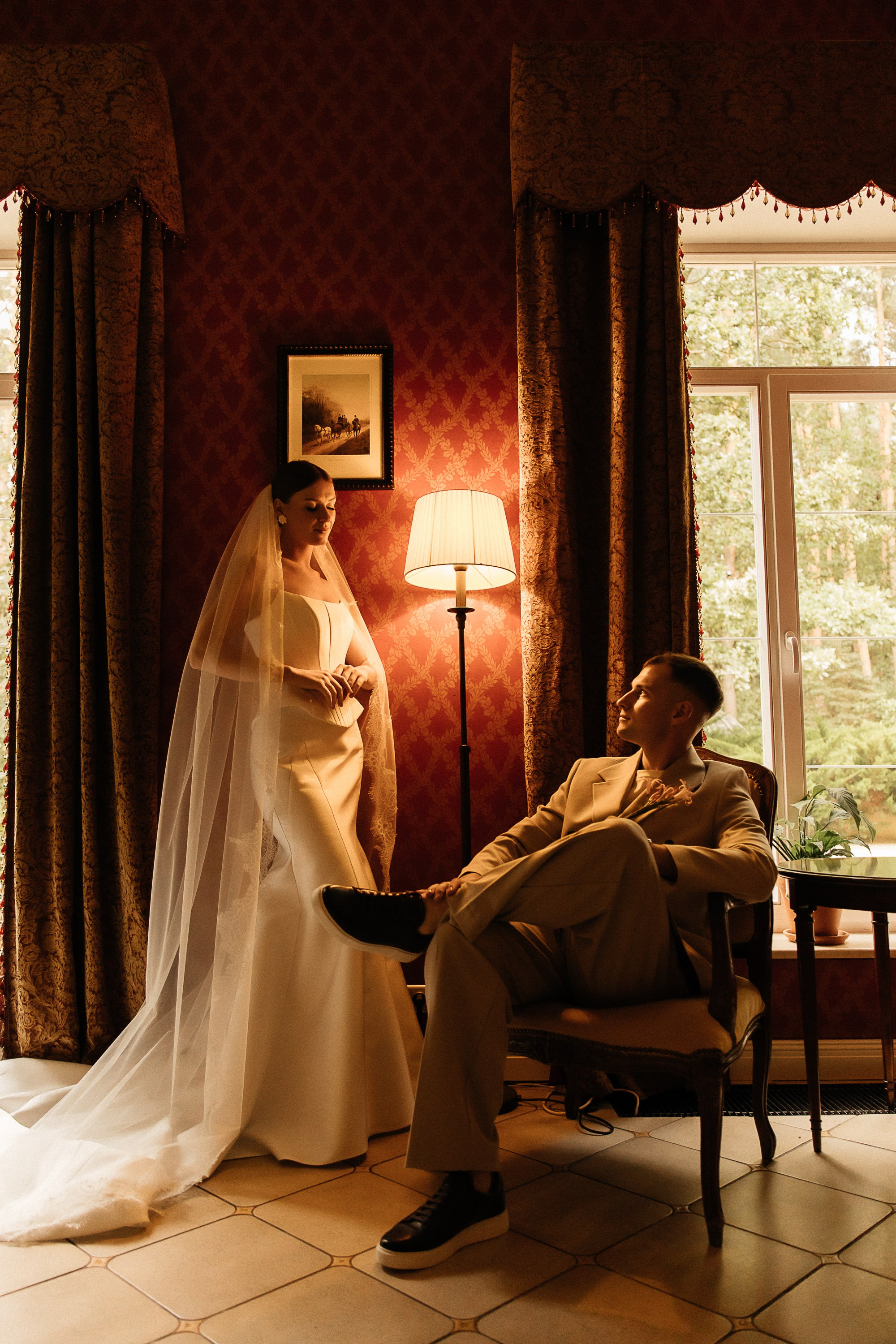 Свадьбная фотосессия в отеле Кронон (Гродно, Беларусь). Свадебный и семейный фотограф Виолетта Сидельникова. Краснодар, Россия, Беларусь, Европа