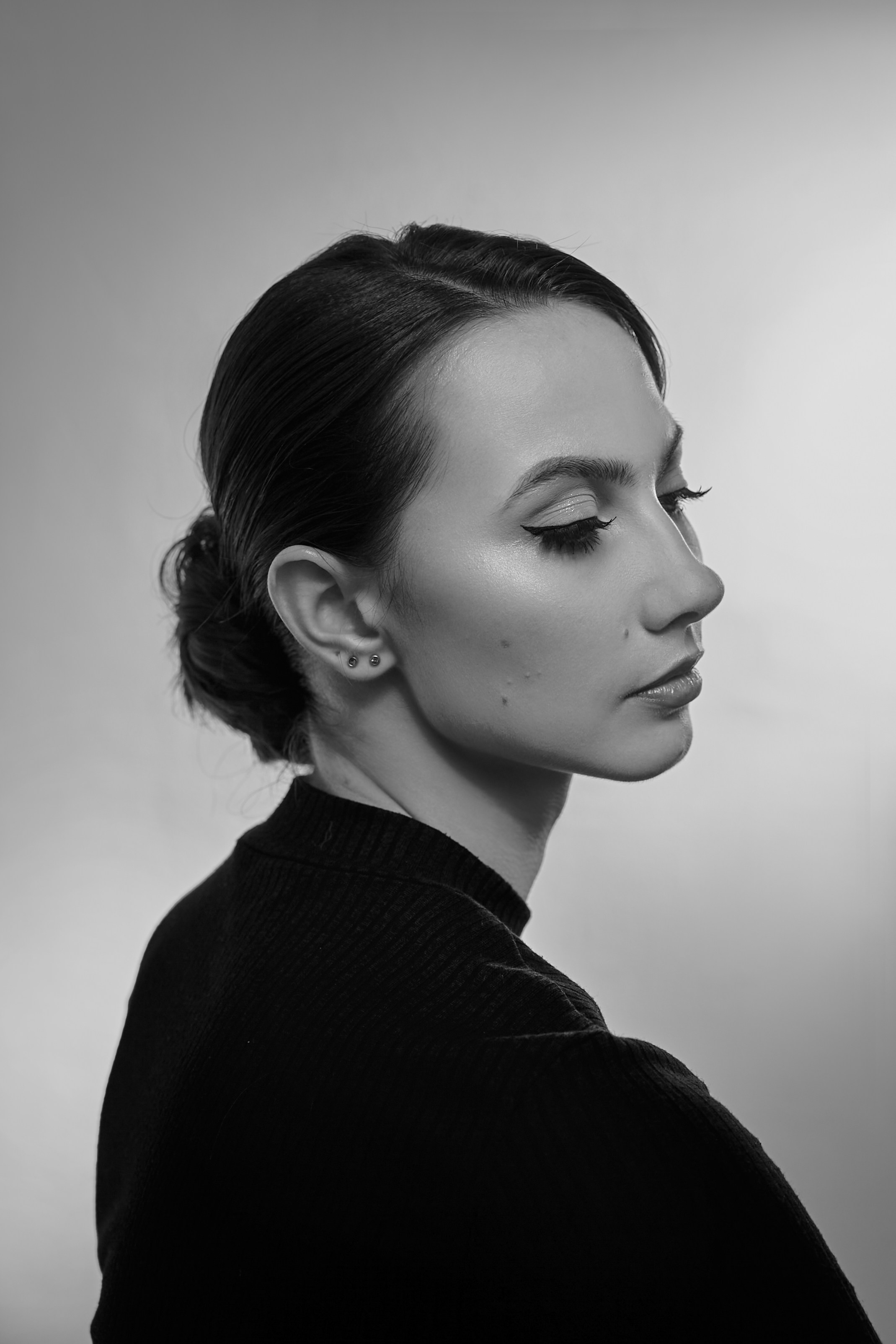 Ольга Серова в роли Одри Хепбёрн, портрет 