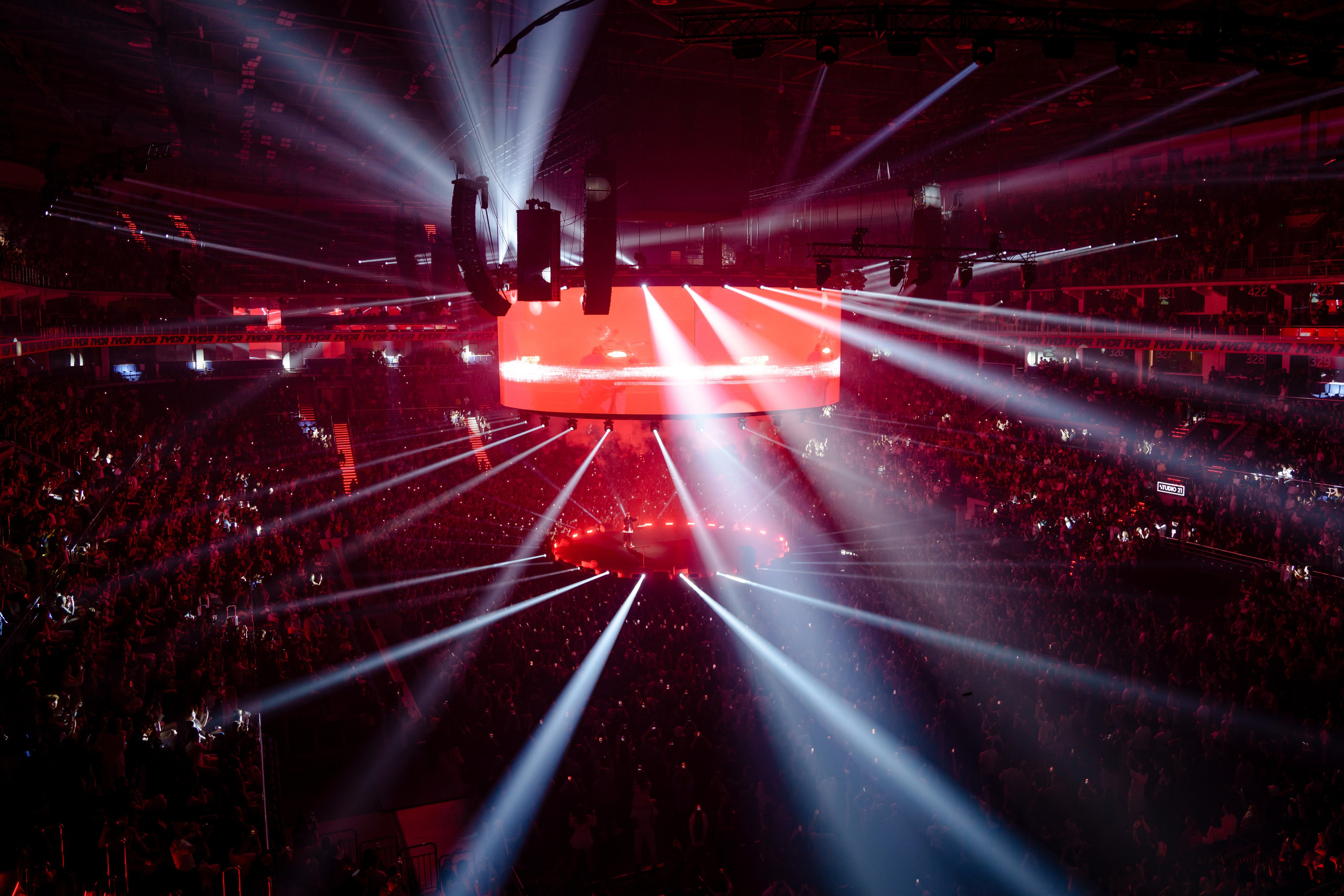 Фотограф на концерте TYGA в Москве. Репортажный фотограф Москва Сергей Дружинин