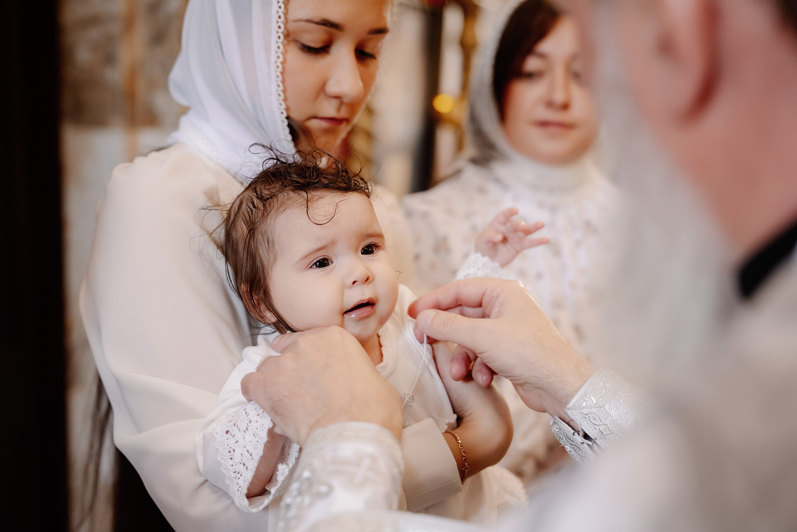 Таинство крещения Снежаны. Фотограф на Крещение и Венчание в Красноярске Рамазанова Юлия