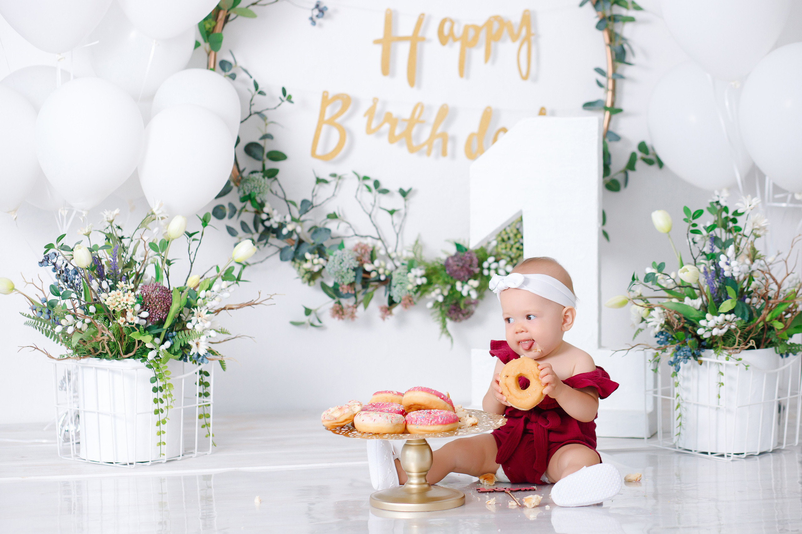 Семейная фотосессия в фотостудии и на природе в Твери. Свадебный и семейный фотограф в Твери и Тверской области