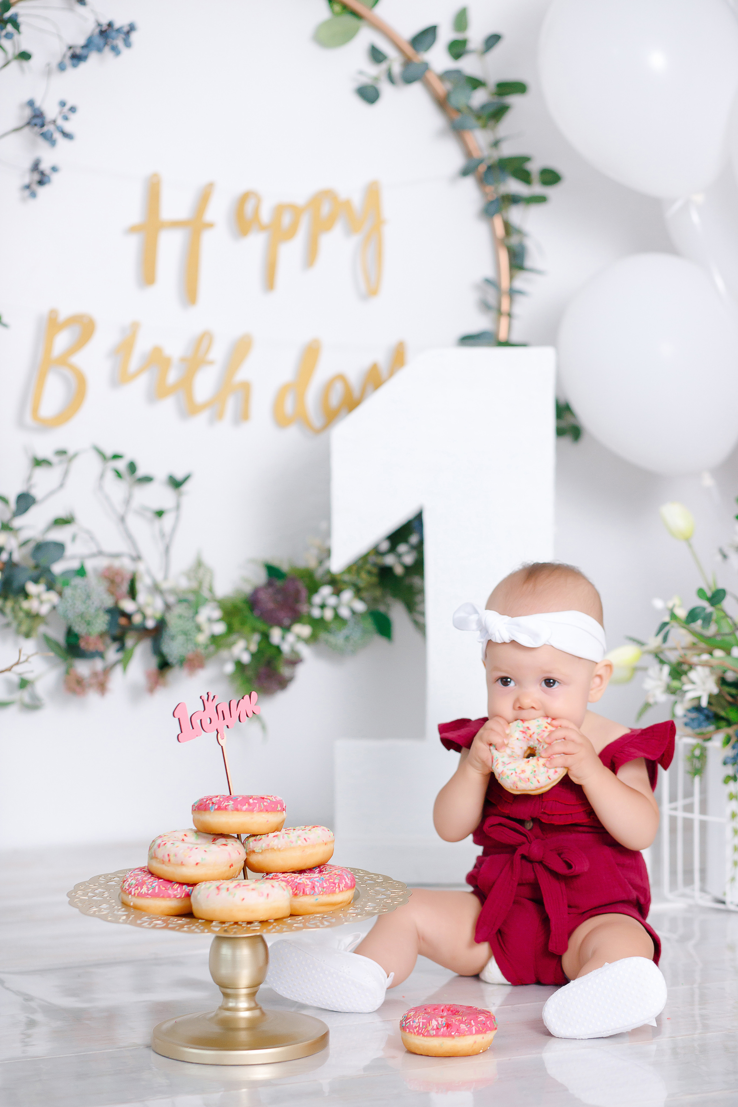 Семейная фотосессия в фотостудии и на природе в Твери. Свадебный и семейный фотограф в Твери и Тверской области