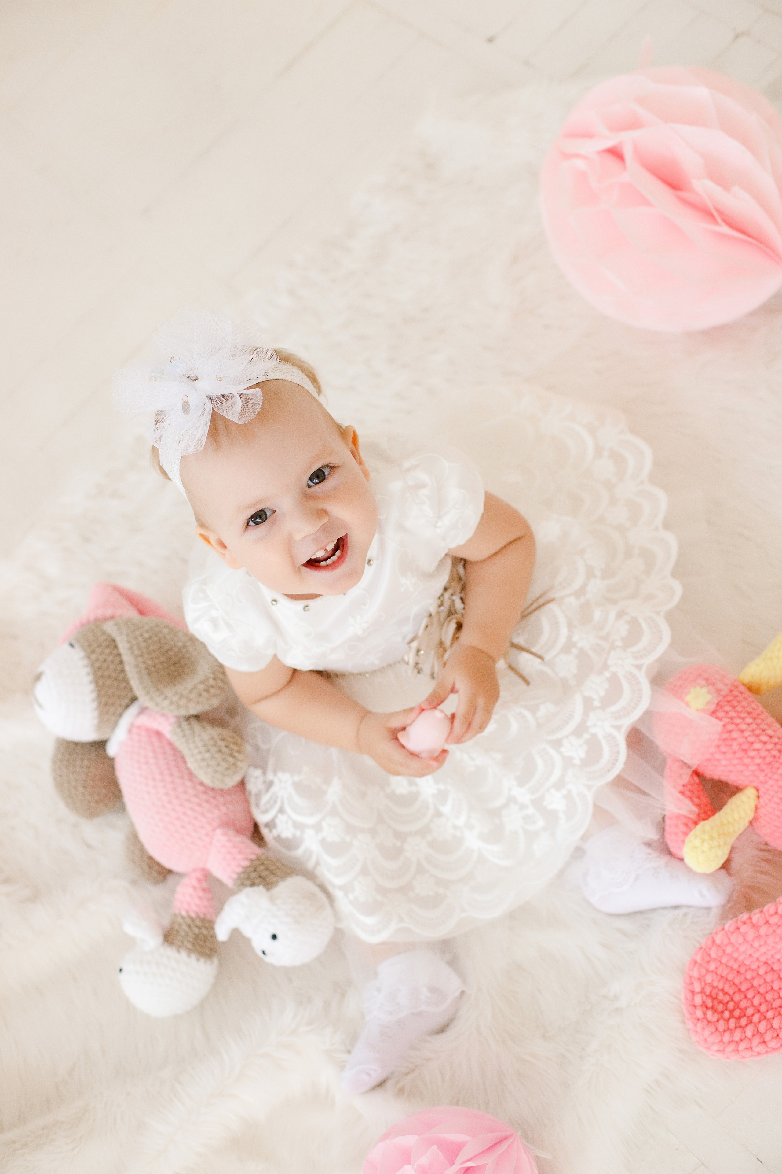 Семейная фотосессия в фотостудии и на природе в Твери. Свадебный и семейный фотограф в Твери и Тверской области