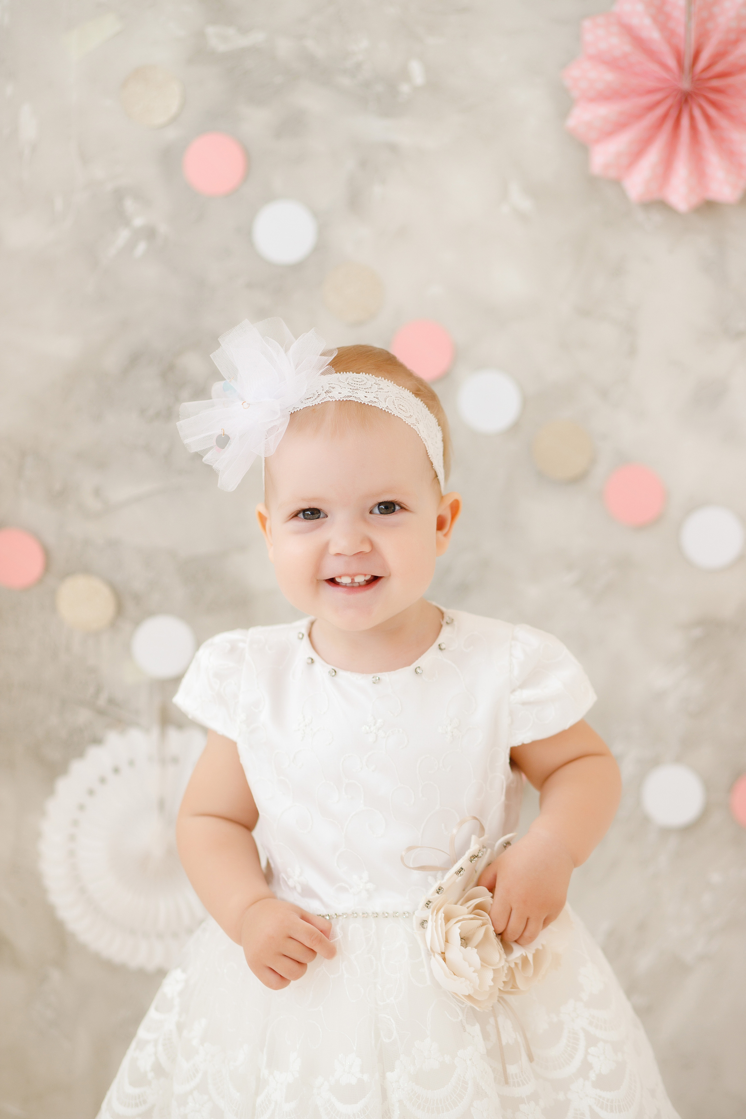 Семейная фотосессия в фотостудии и на природе в Твери. Свадебный и семейный фотограф в Твери и Тверской области