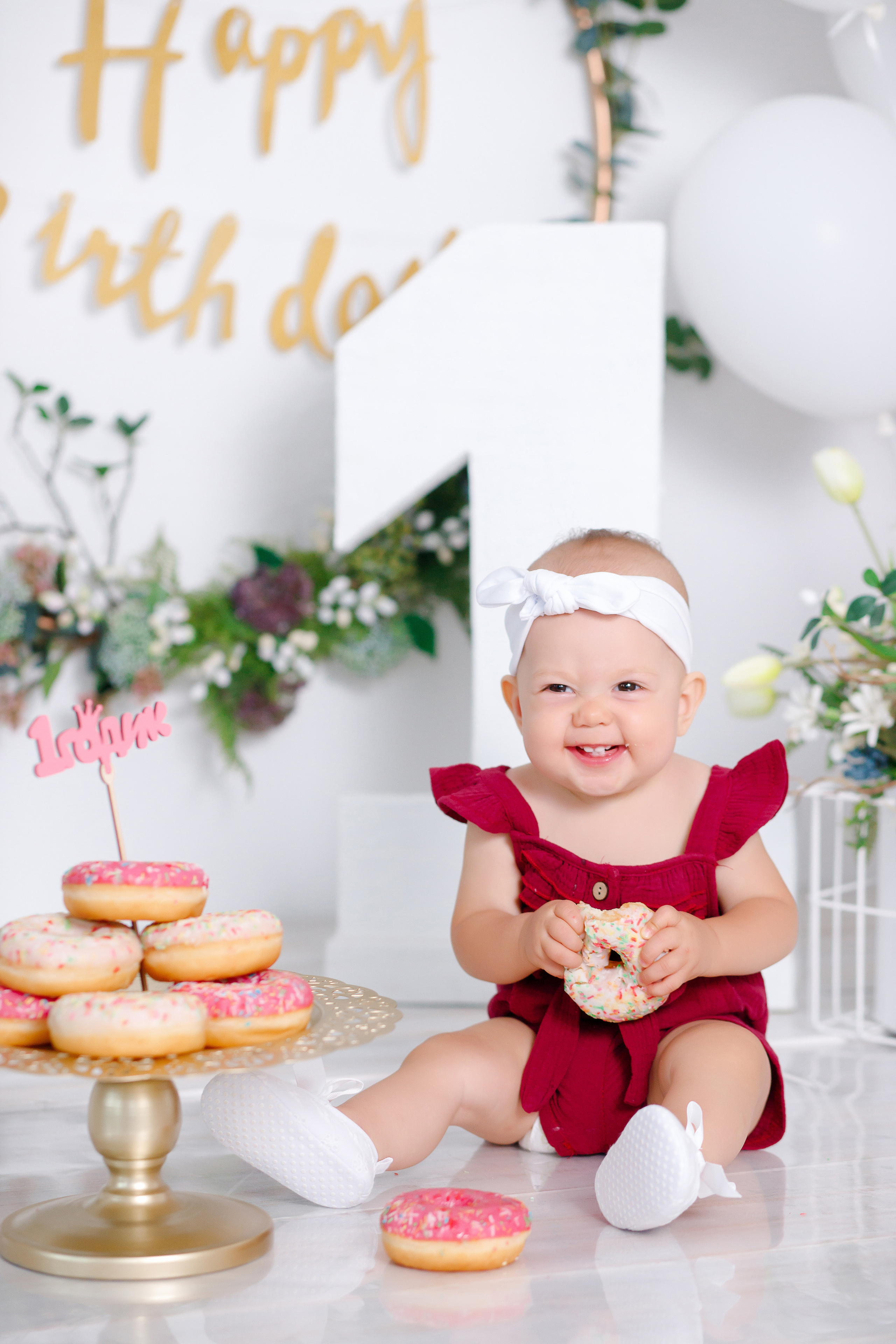 Семейная фотосессия в фотостудии и на природе в Твери. Свадебный и семейный фотограф в Твери и Тверской области