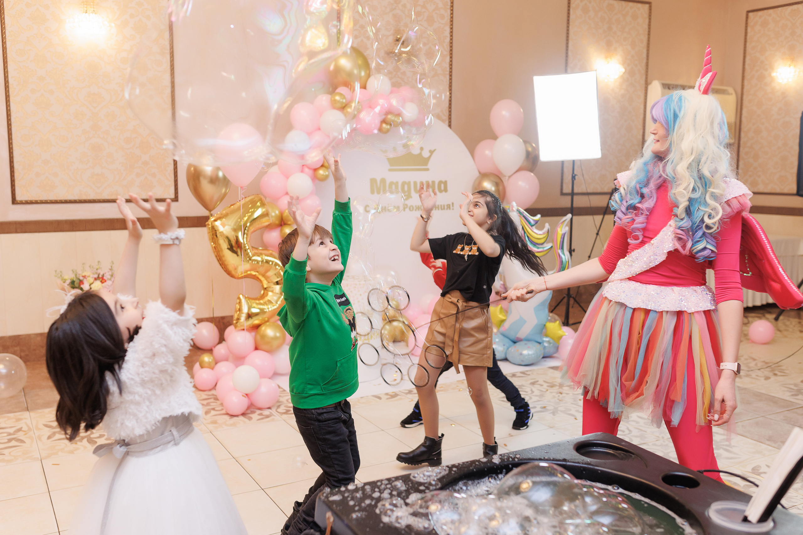 Фотограф на день рождения, мероприятие и банкет Твери. Свадебный и семейный фотограф в Твери и Тверской области