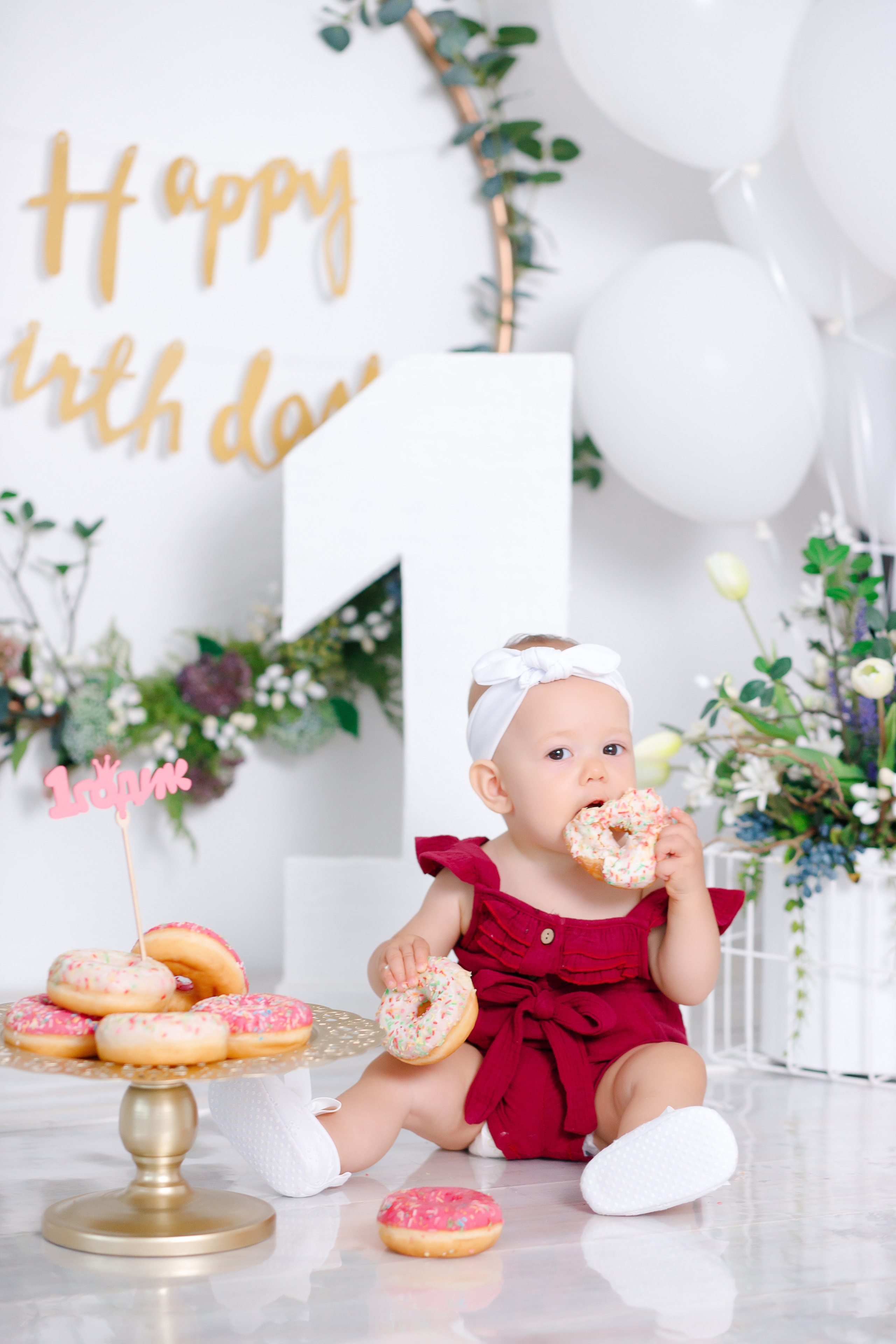 Семейная фотосессия в фотостудии и на природе в Твери. Свадебный и семейный фотограф в Твери и Тверской области