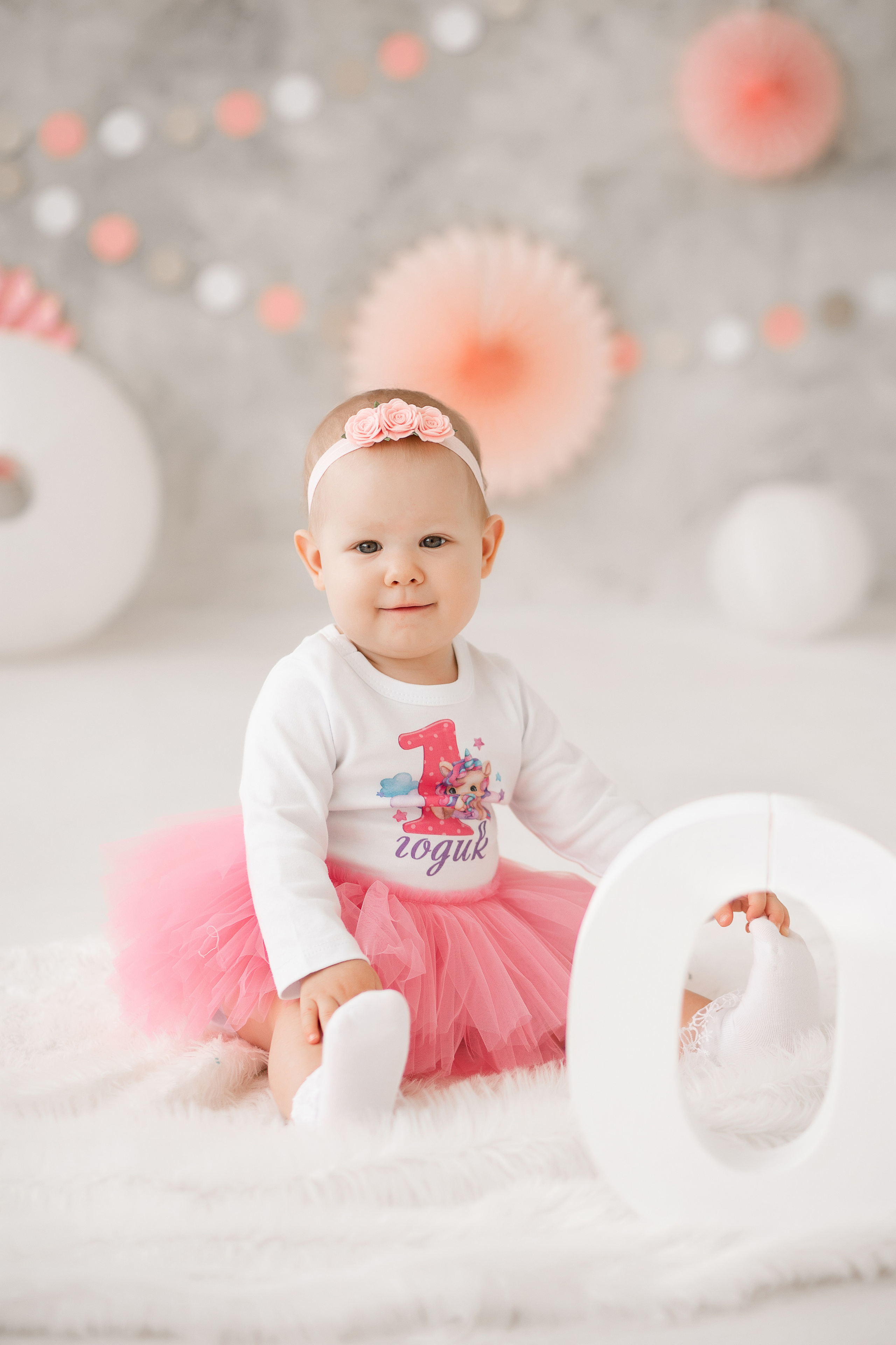 Семейная фотосессия в фотостудии и на природе в Твери. Свадебный и семейный фотограф в Твери и Тверской области