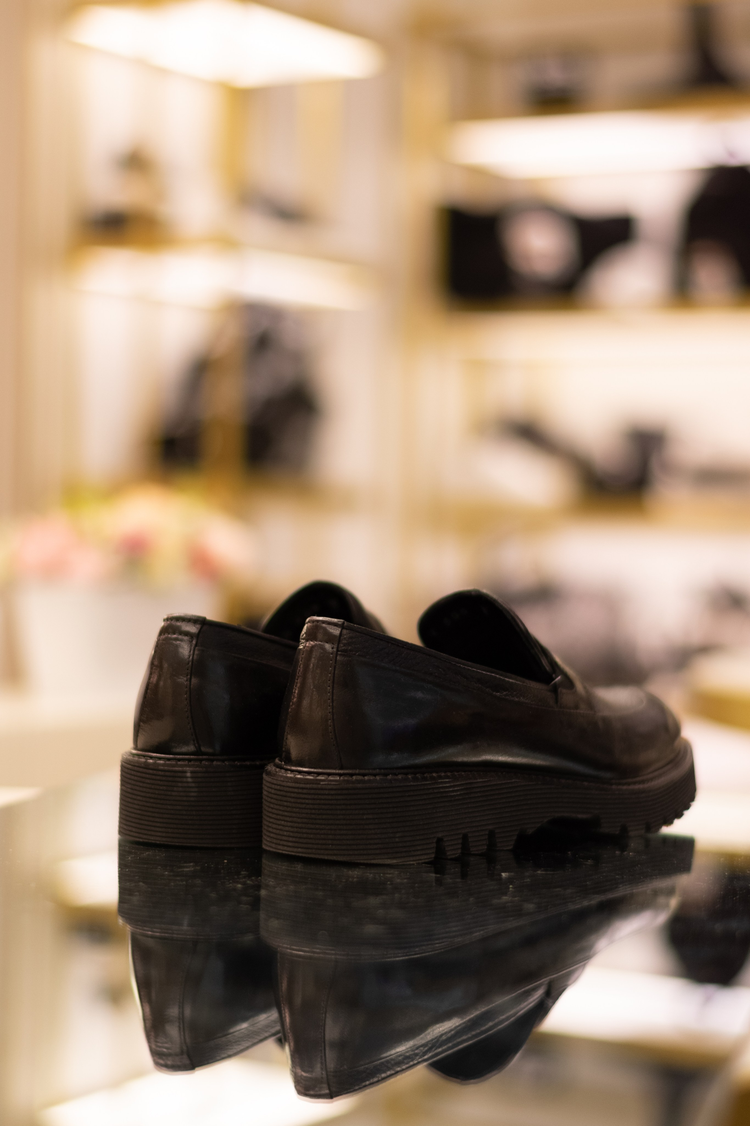 Для организаций. Предметная фотосессия для обувного магазина Capsula. Фотограф/видеограф Богдан Голованов