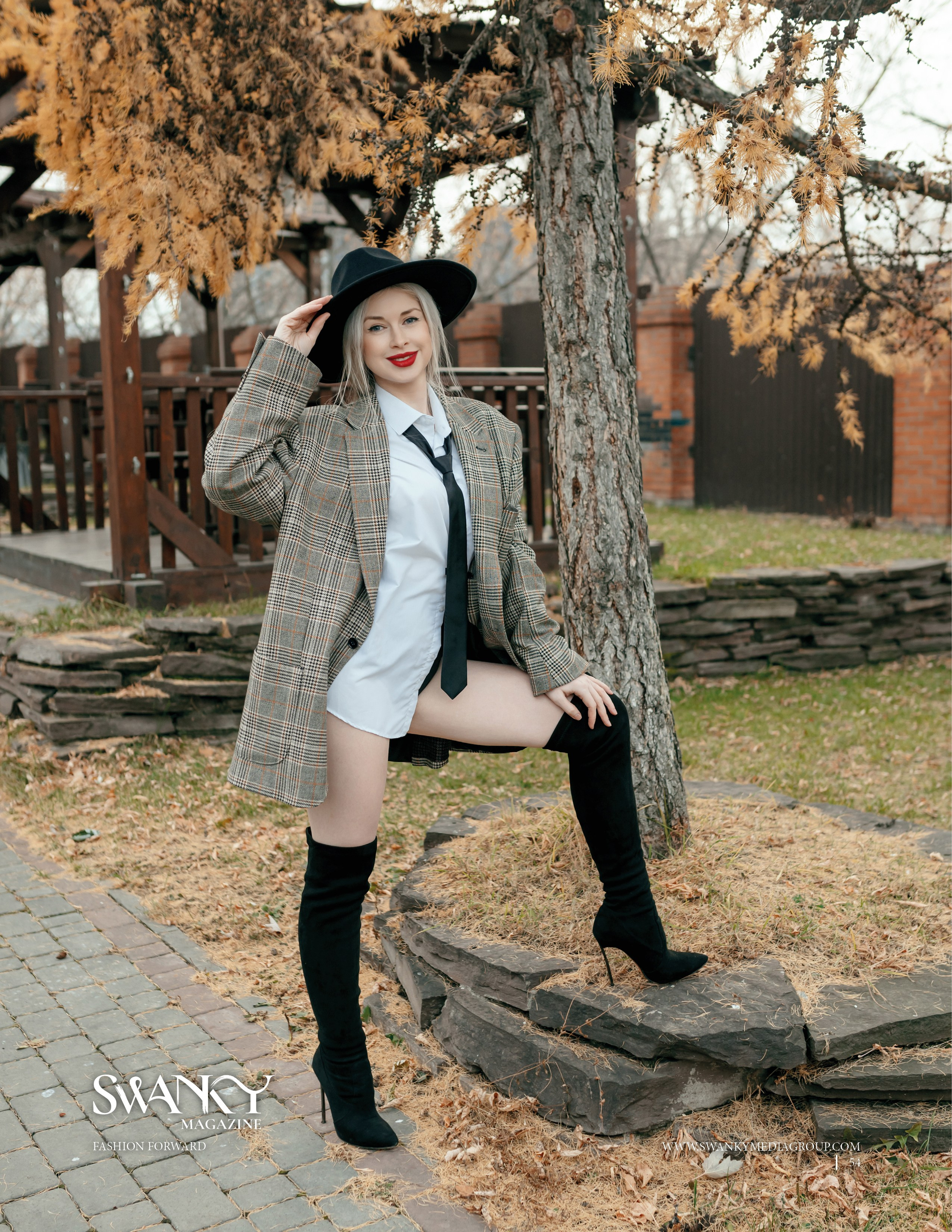 Swanky Mag Fashion & Beauty Desember 2024. Фотограф Ким Наталья в Красноярске