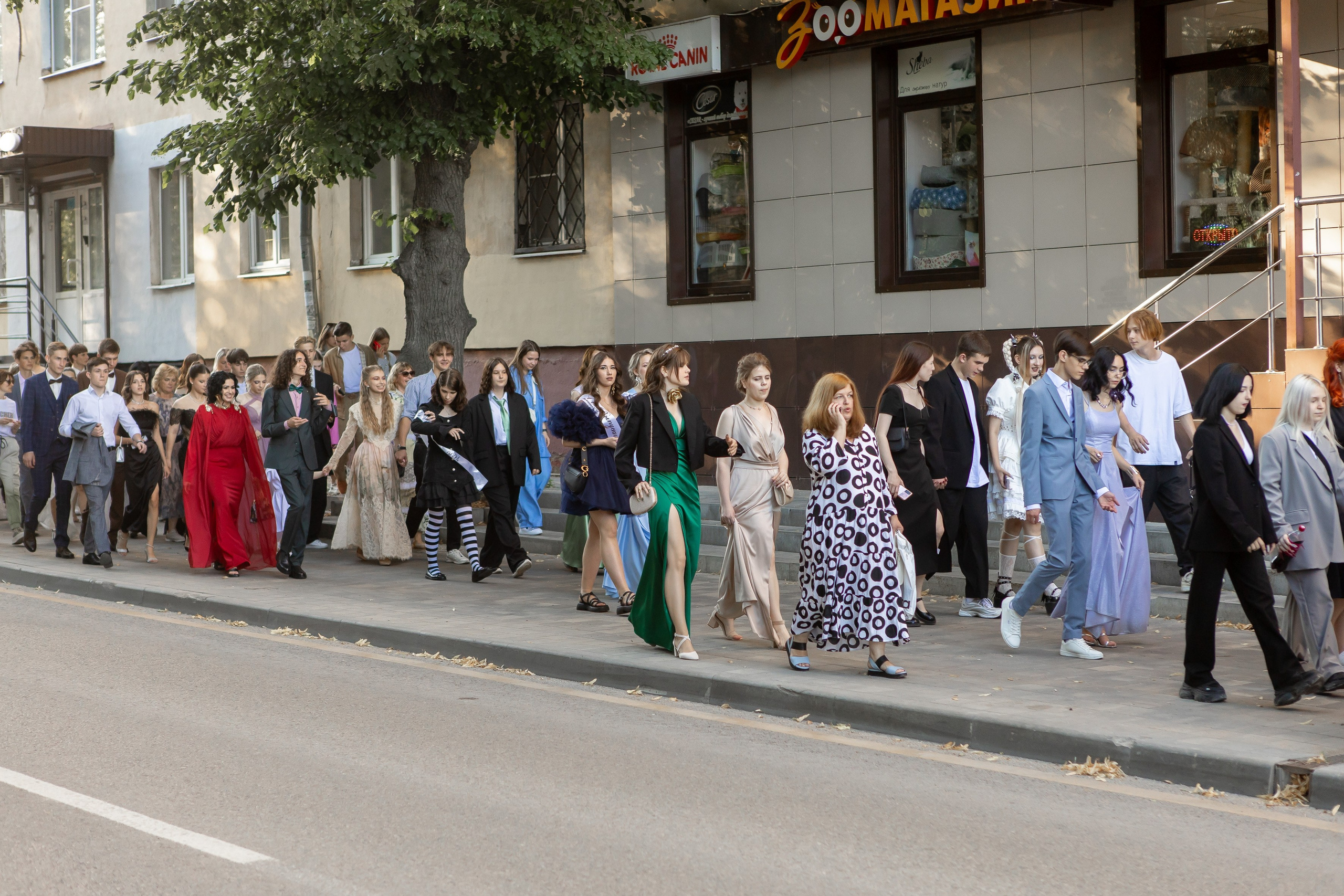 Выпускной Гимназия 12 2024 г. Свадебный и портретный Фотограф в Липецке Дмитрий Котюков