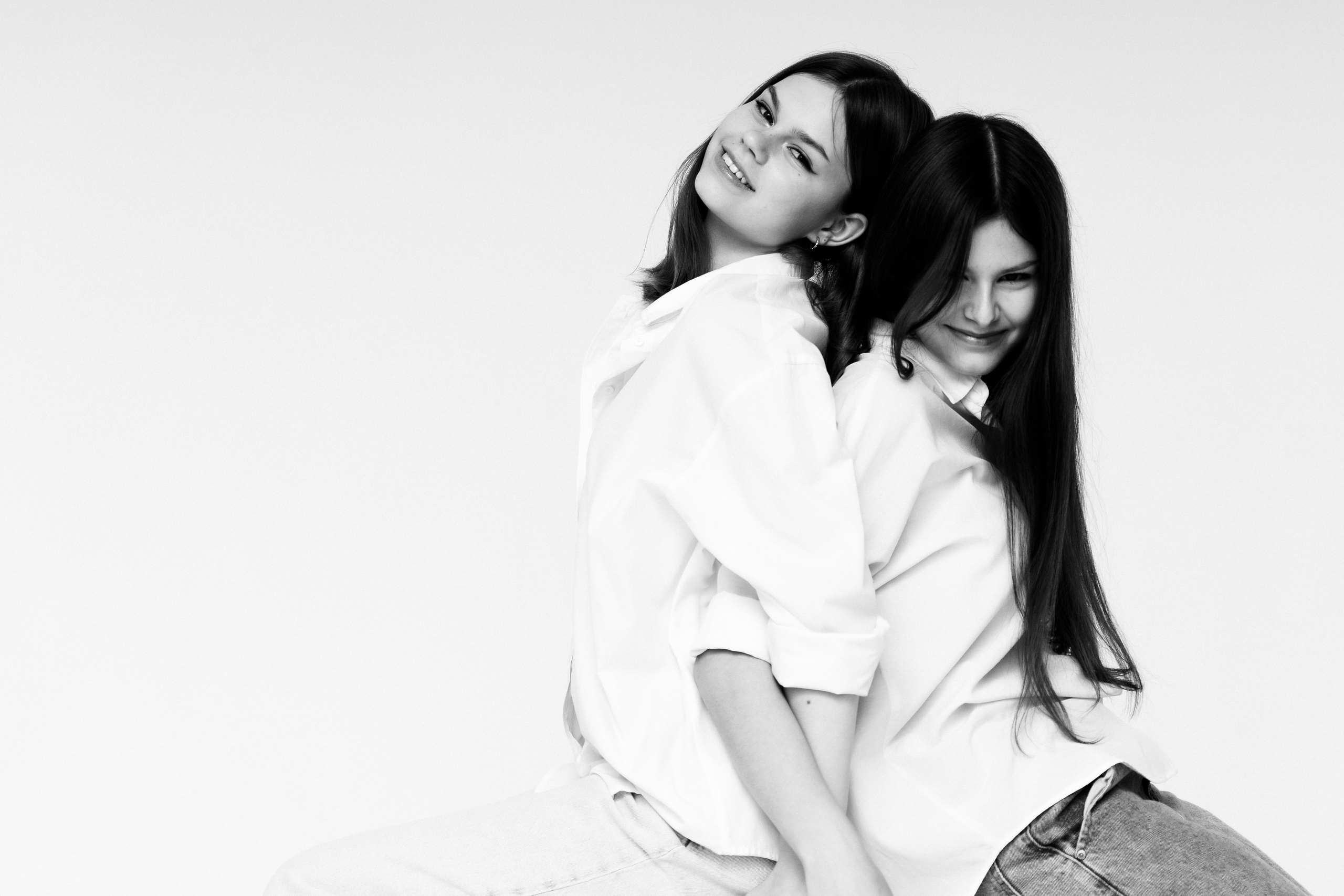 Бабушка и внучки. ВАША СЕМЕЙНАЯ ФОТОСТУДИЯ