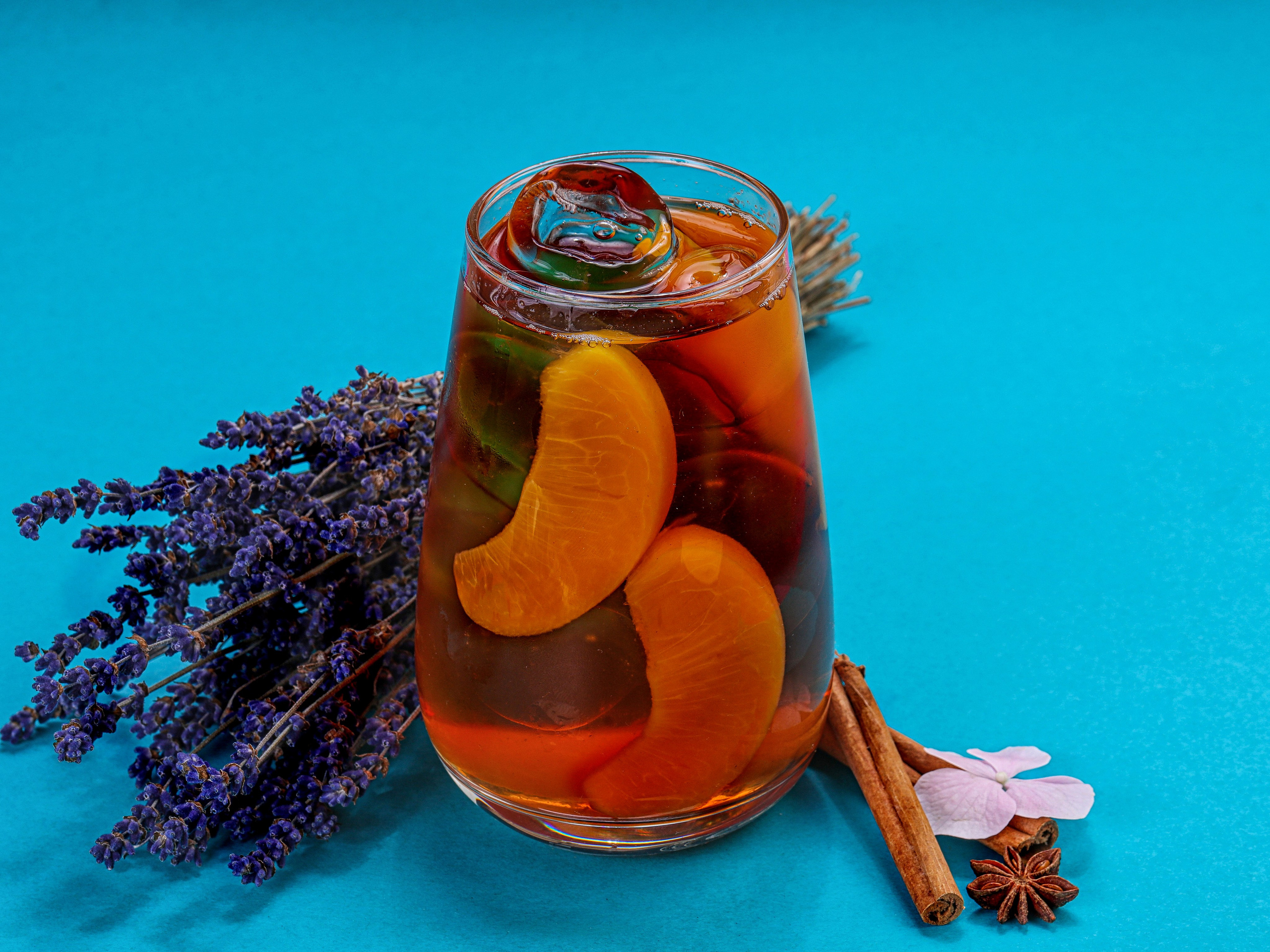 Фотосъемка суши и роллов. Заказ по тел.: +7 (906) 006-90-22. Фуд-фотограф Андрей Старостин — съемка еды в Москве. 9000 руб. в час