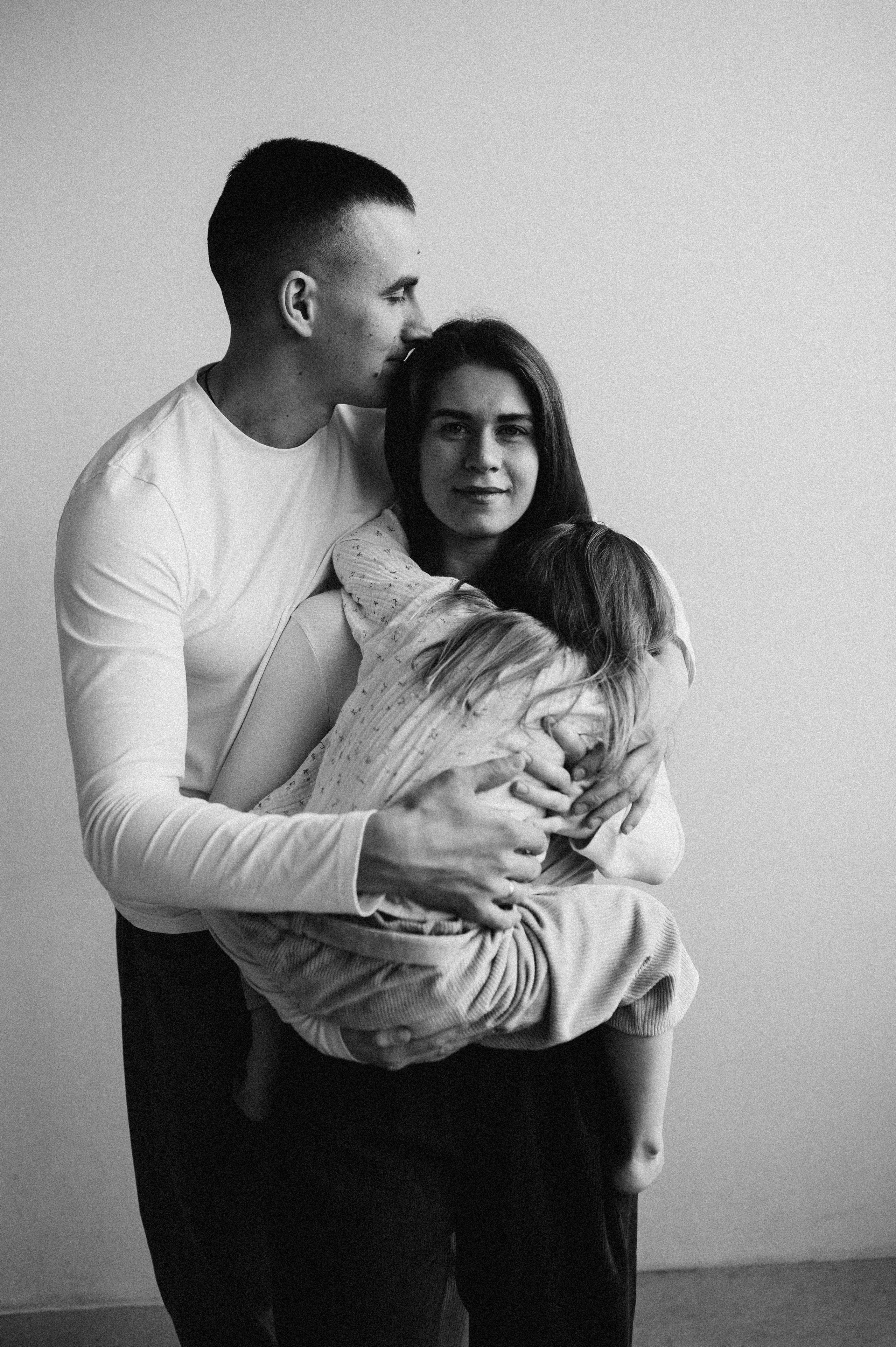Антон, Карина и Варвара. Семейный фотограф в Новосибирске Женя Индрикова