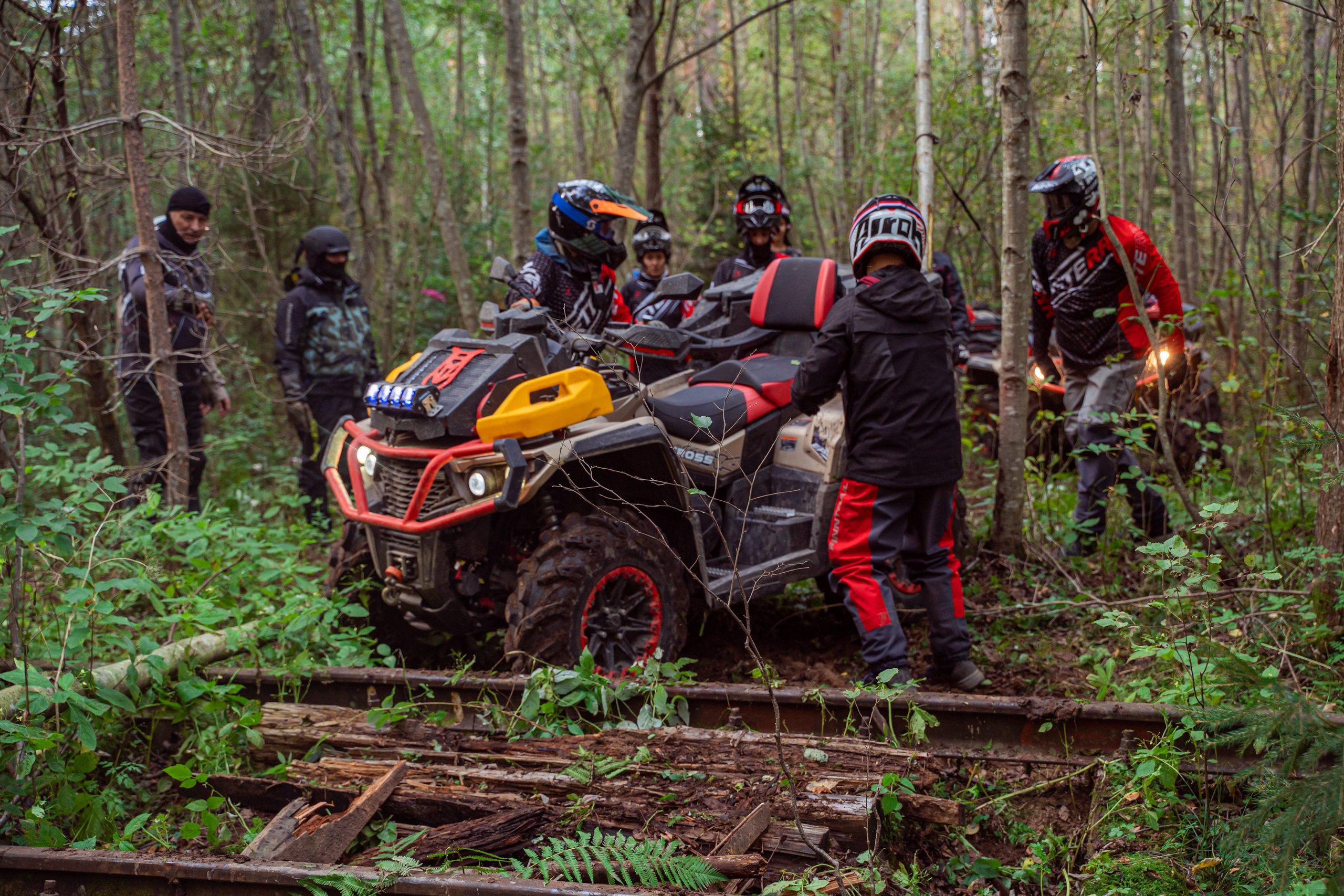 Квадровыезд —спортивный репортаж в Ленинградской области. Свадебный, семейный, портретный, репортажный фотограф в Санкт-Петербурге