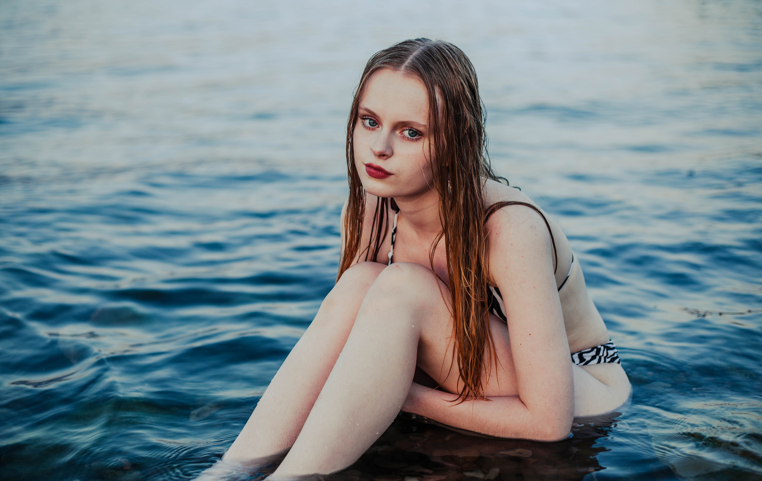 Поцелуи Волн. Уличный фотограф Города N