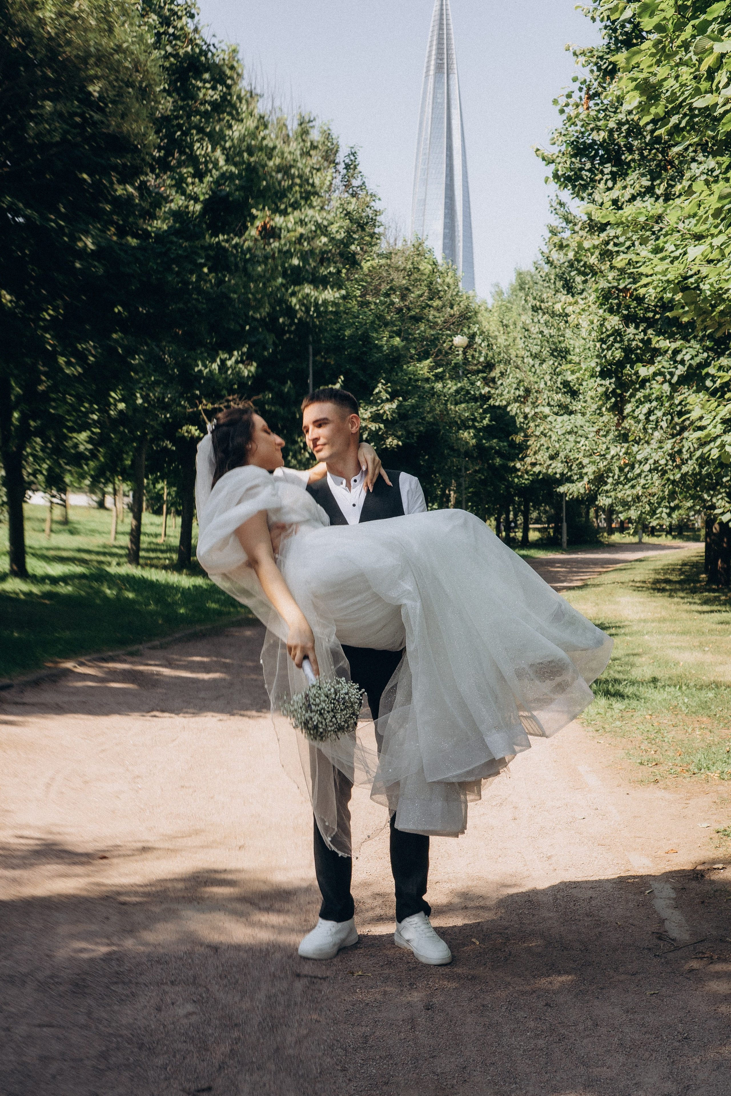 СВАДЕБНАЯ СЬЕМК В ПАРКЕ 300-ЛЕТИЯ. Профессиональный фотограф, Санкт-Петербург — Виктория Богомолова