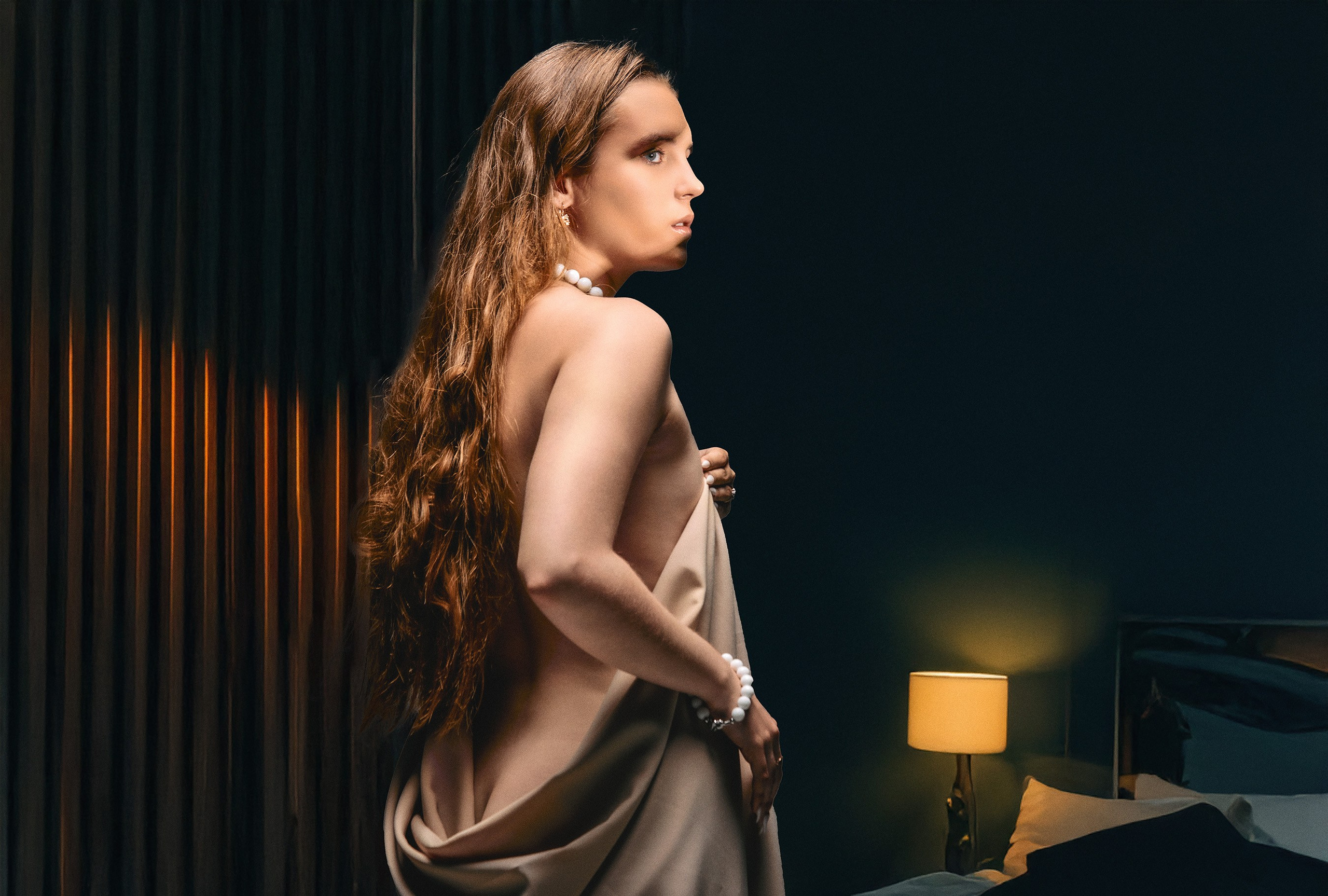 Светлана. Студийная съёмка с последующим генеративным заполнением. Авторские украшения: Светлана Афанасьева. Портретный фотограф во Владивостоке Сергей Ефимов. #СергейЕфимовФото