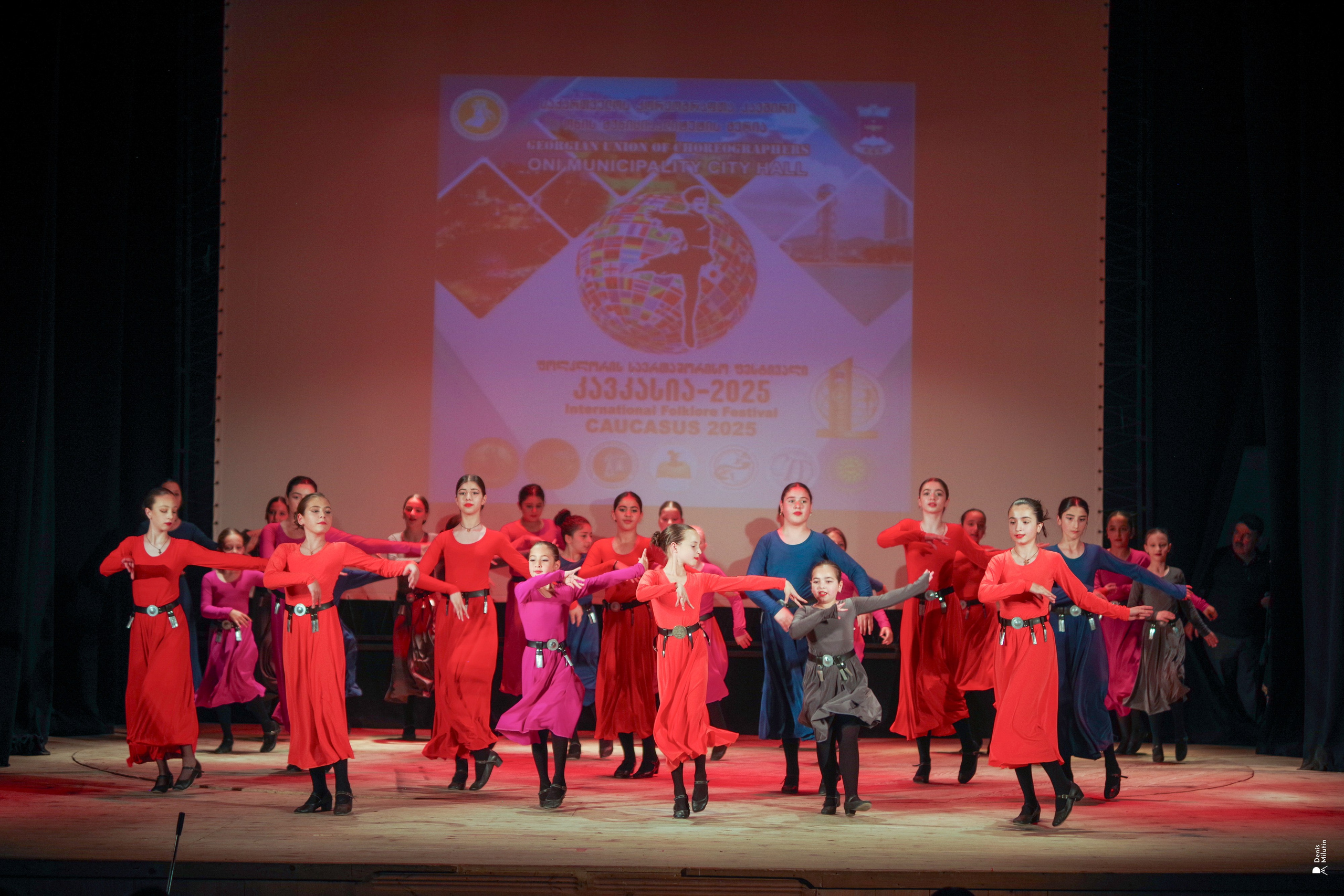 Танцы в прекрасном Они. Портретный фотограф Денис Милютин