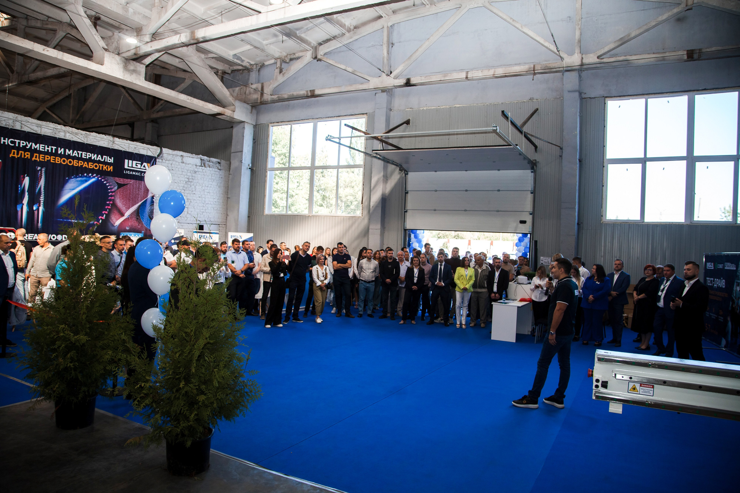 Выставка ТЕСТ-ДРАЙВ.МЕБЕЛЬНОЕ ПРОИЗВОДСТВО И ДЕРЕВООБРАБОТКА. БРЯНСК 2023. Портретный, семейный, свадебный фотограф в Брянске Маргарита Василькова