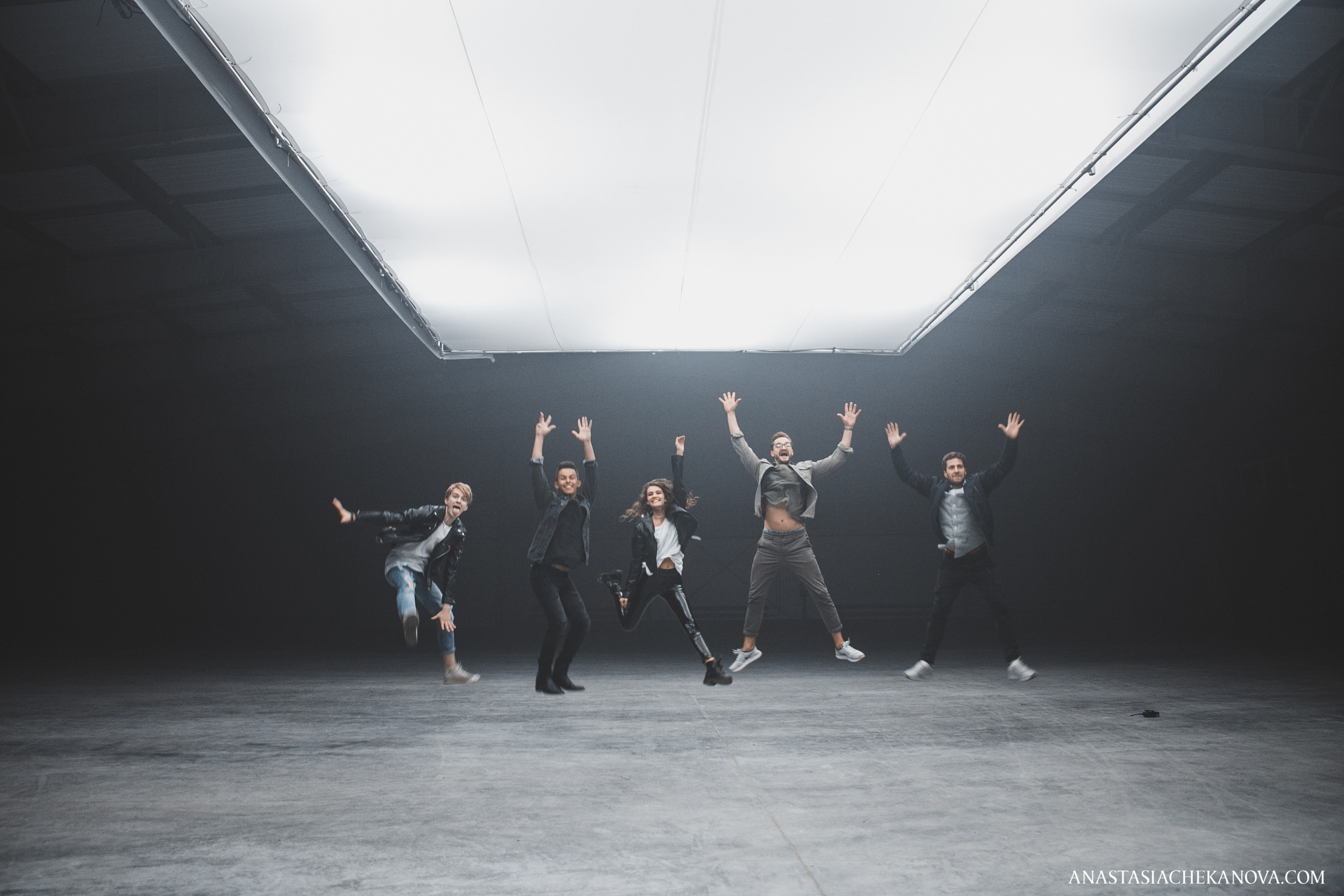 Backstage съемки клипа группы DVOE. Концертный и бурлеск фотограф Москва