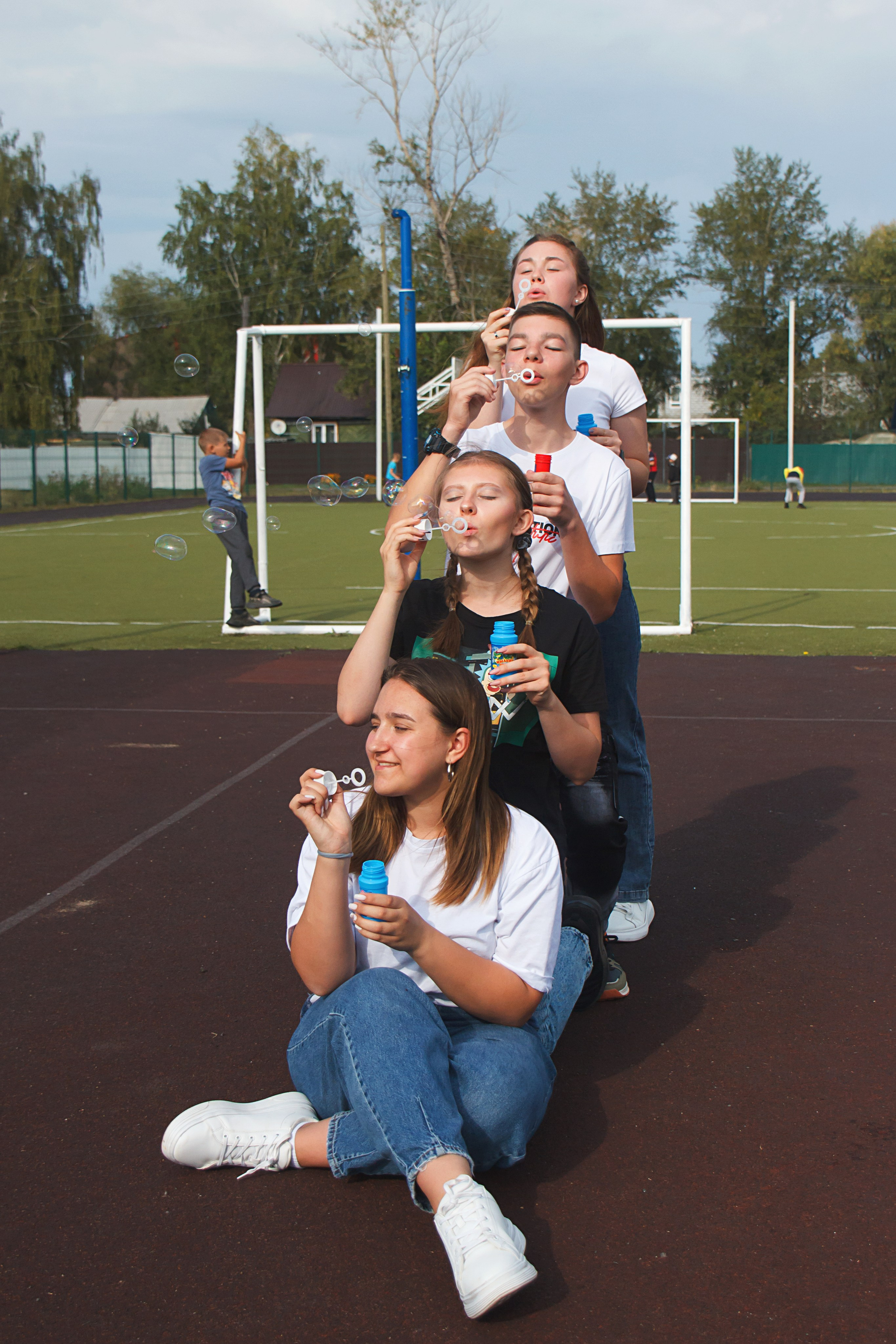 Выпускной альбом 2023. Фотограф и видеограф в Омск/Москва Сащенко Лера