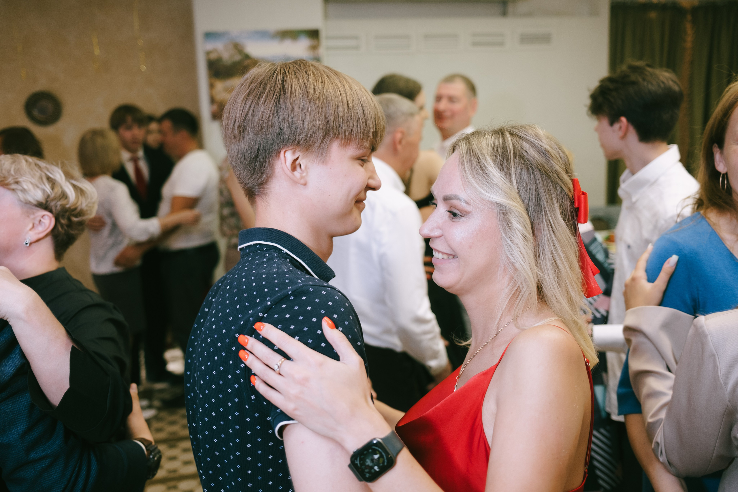 Выпускной школа 33. Свадебный и репортажной фотограф Денис Ожигин в Краснодаре и Краснодарском крае