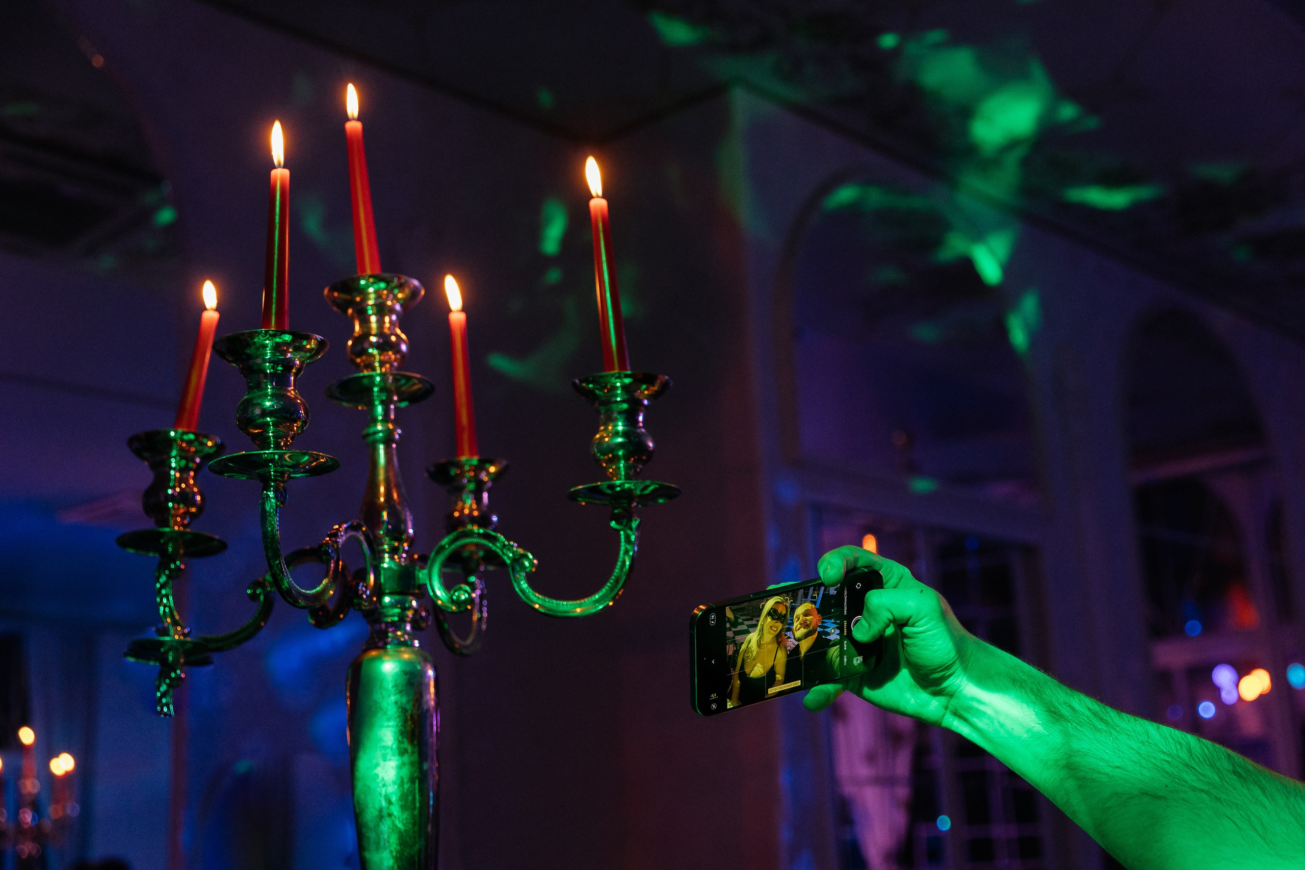 Камерный день рождения в ресторане «Bellagio». Свадебный и семейный фотограф Виолетта Сидельникова. Краснодар, Россия, Беларусь, Европа