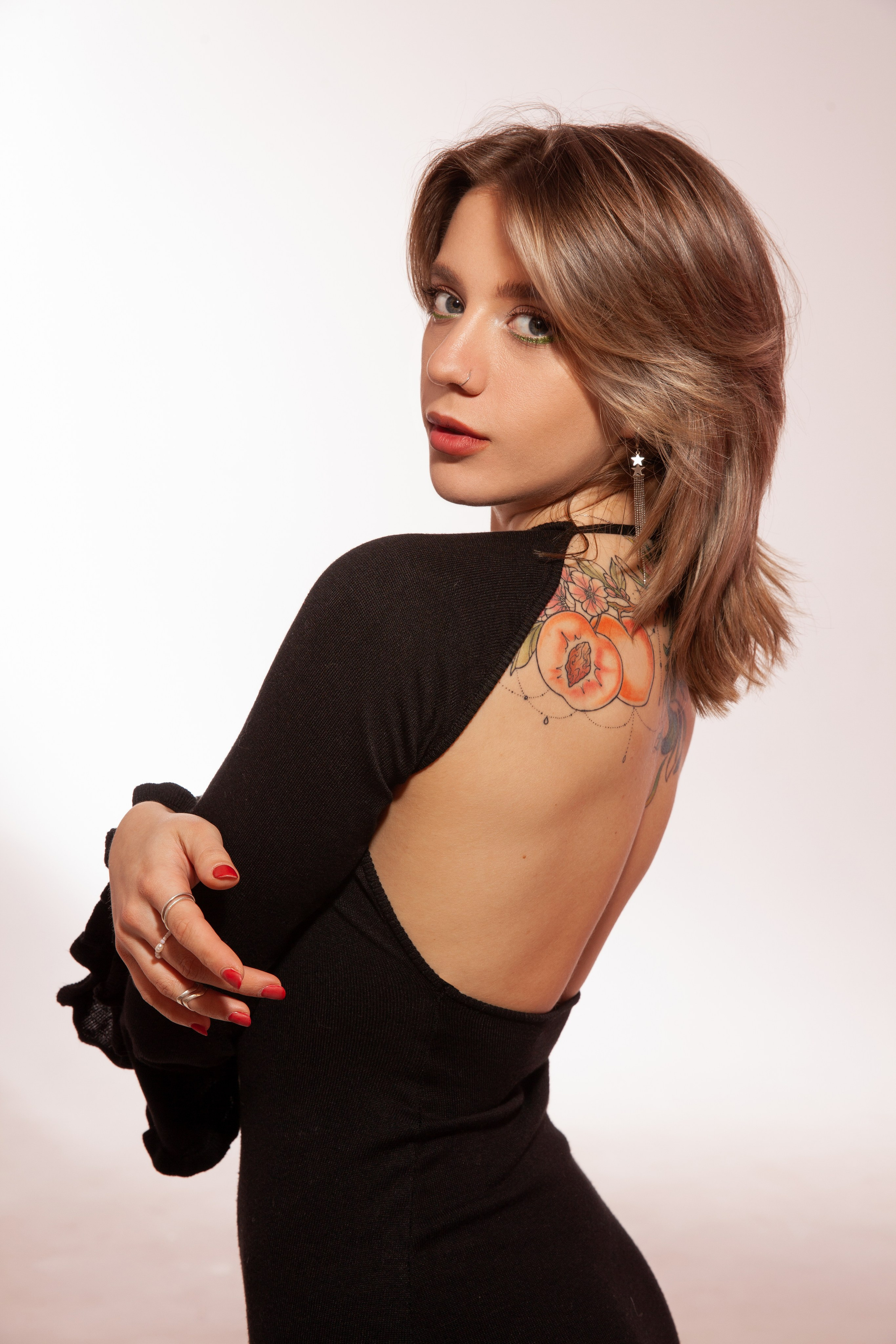 Esenia — In Black. Anastasia Lanina — Fashion & Portrait Photographer in Bodrum