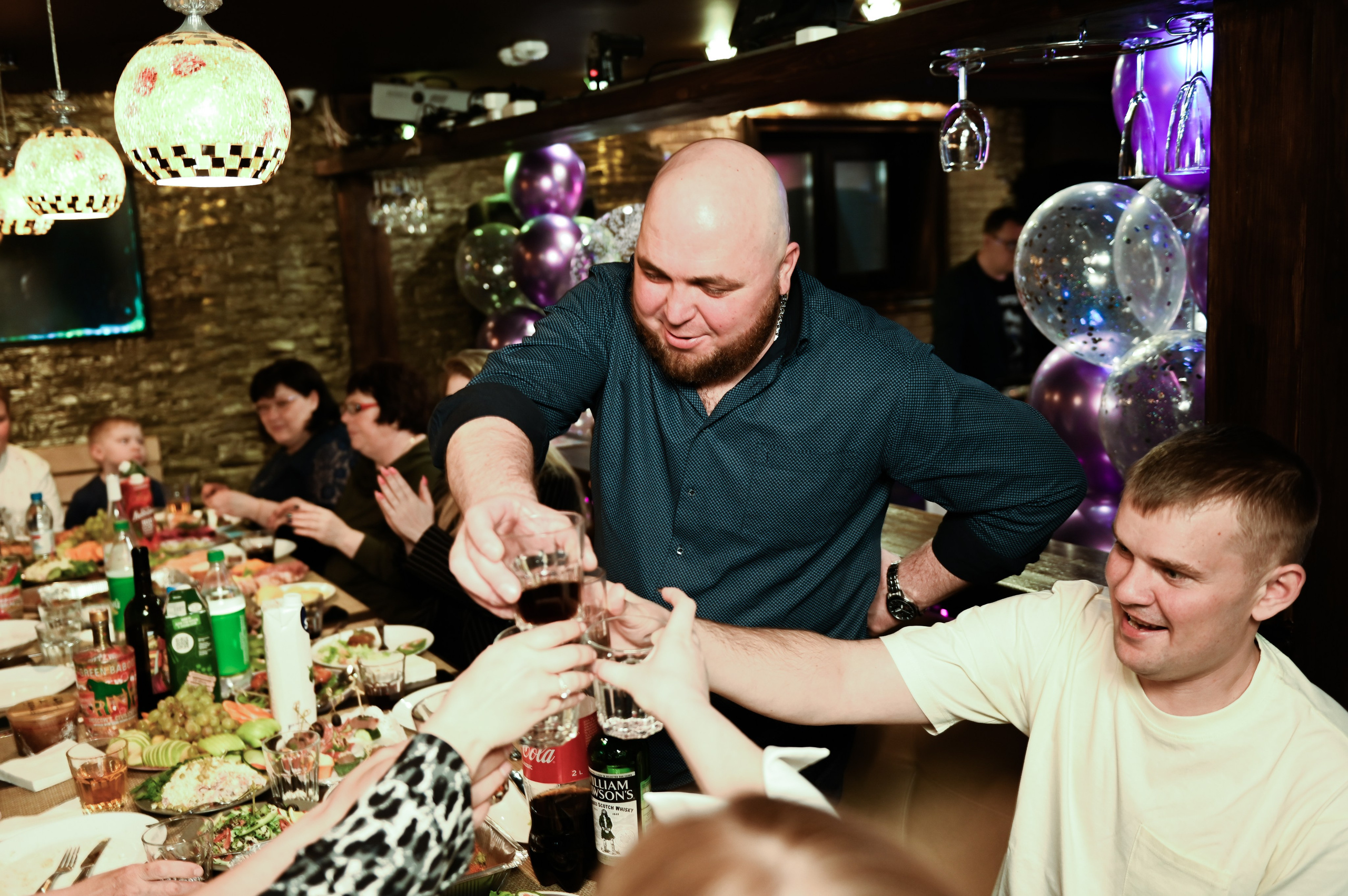 День рождения. Свадебный, семейный, детский, контент фотограф в Омске Максим Ильин