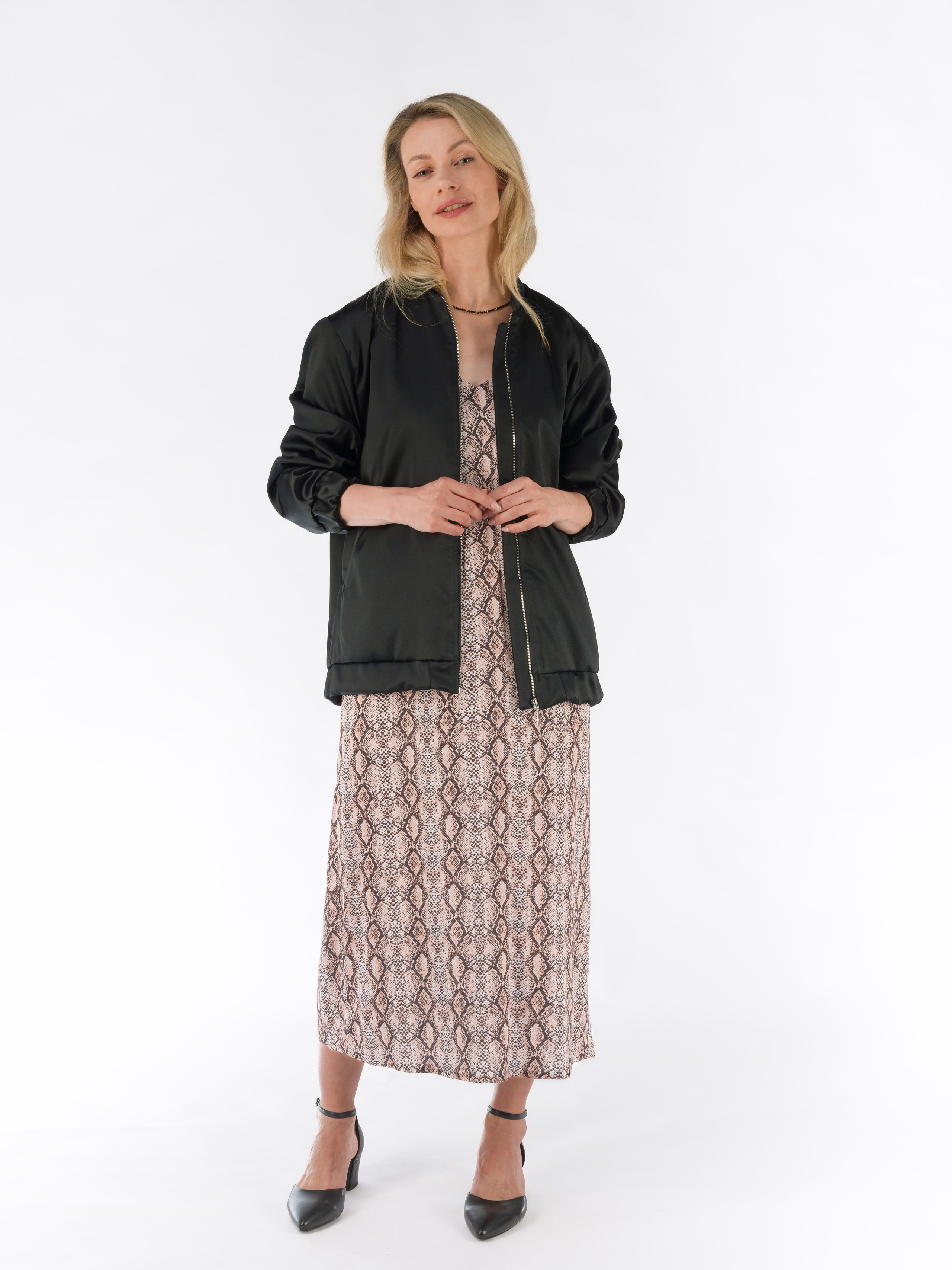 Одежда для каталога. Фотограф Андрей Зикеев, фотостудия AzArt Studio в Москве