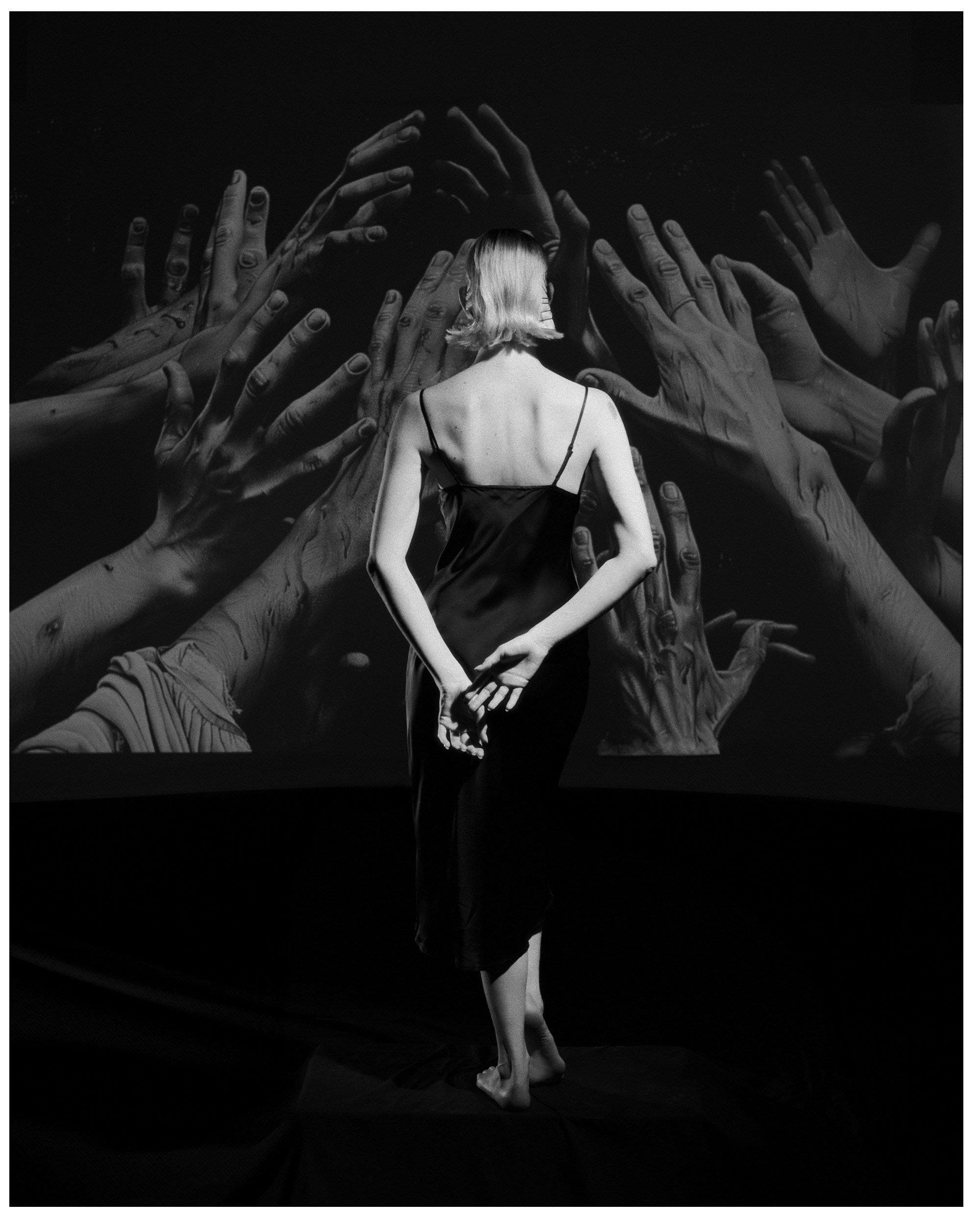 Аренда белого зала с циклорамой в Санкт-Петербурге. Фотостудия в Санкт-Петербурге Silver Studio