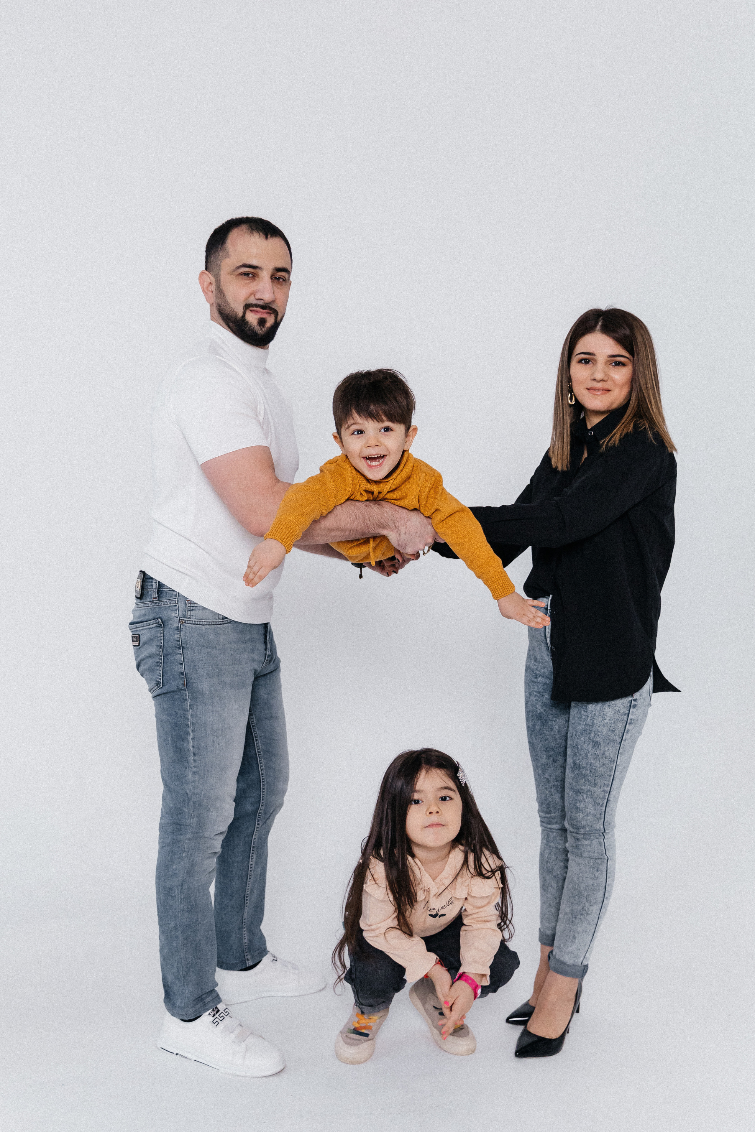 Семейная фотосессия в Сургуте. Семейный фотограф в Сургуте Инна Смолякова