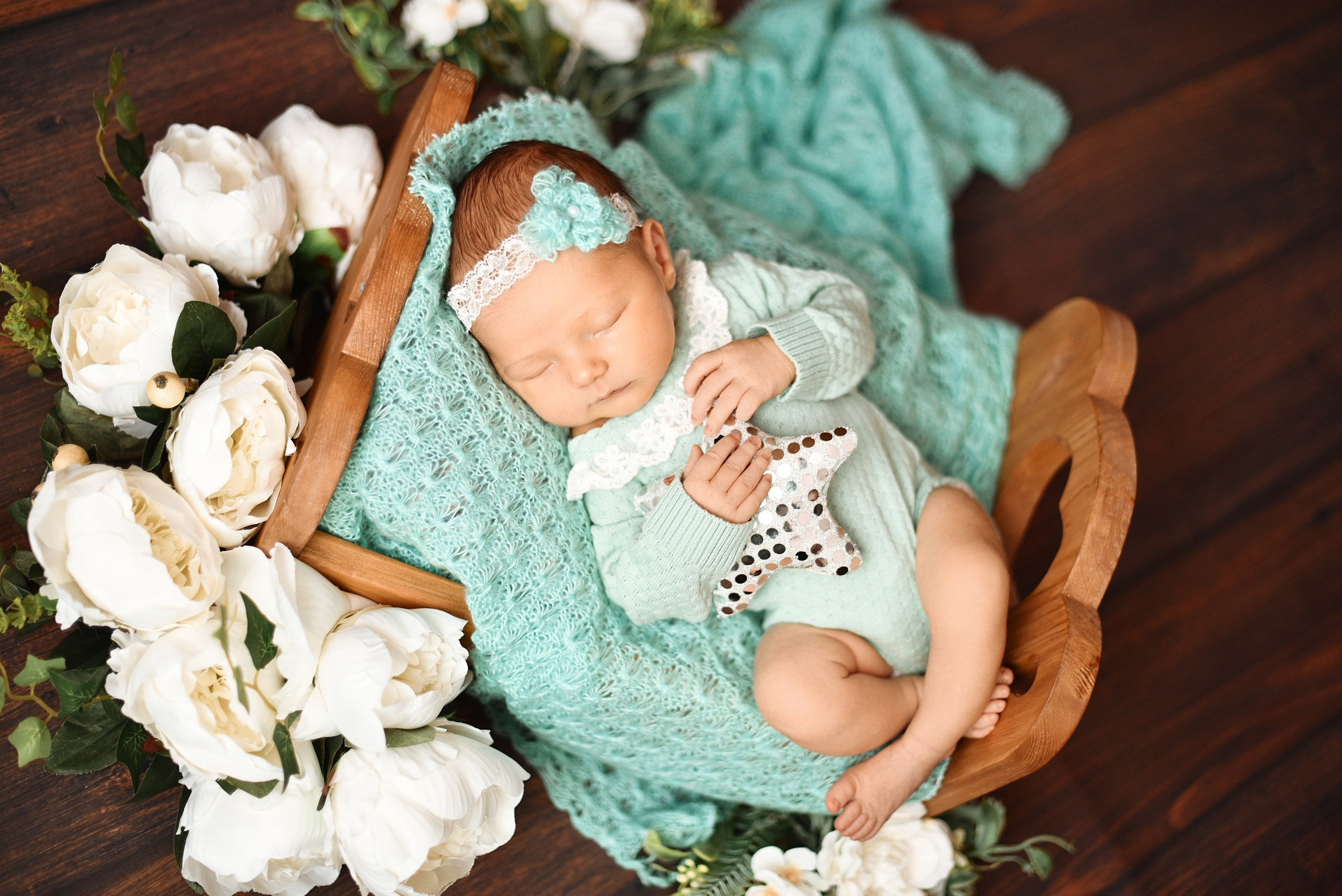 Есения 9 дней. Фотограф беременности и новорожденных малышей Анастасия Никитина