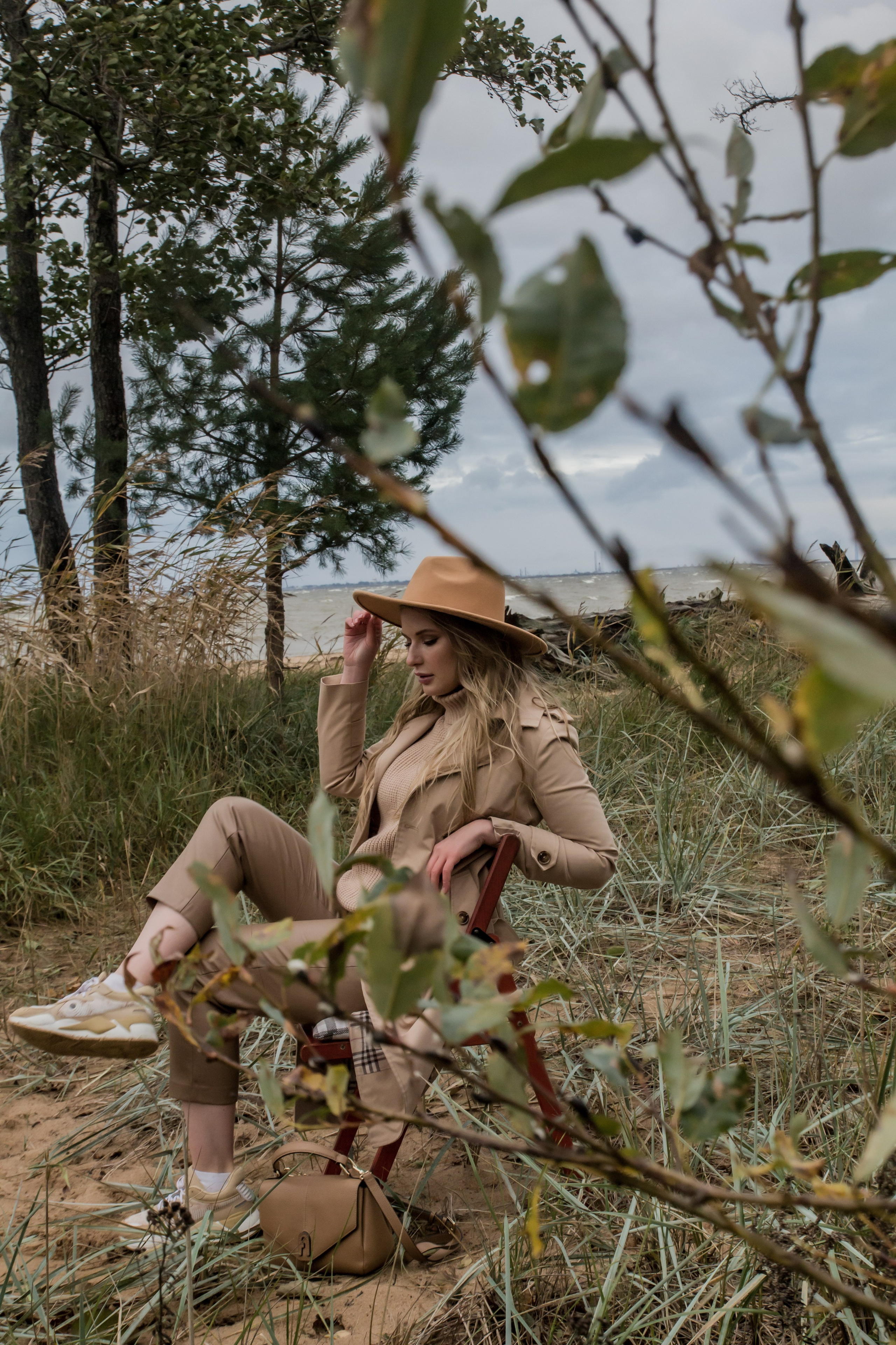 На берегу… С пушистым любимками🐾🐾. Женский портрет и немного больше в Санкт-Петербурге