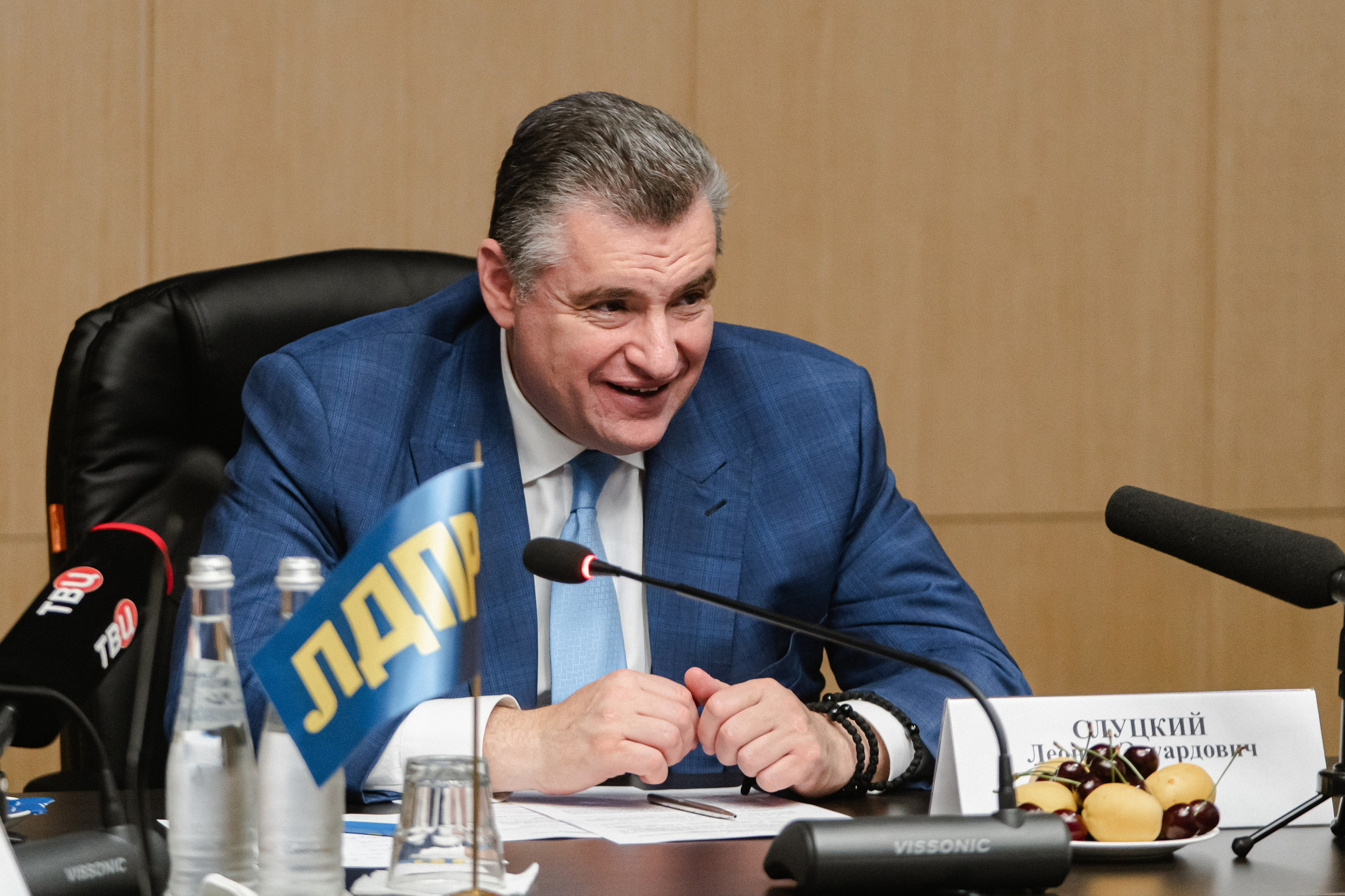 ВСТРЕЧА ПРЕДСЕДАТЕЛЯ ЛДПР С ВОЕНКОРАМИ. Репортажный и интерьерный фотограф, фотохудожник