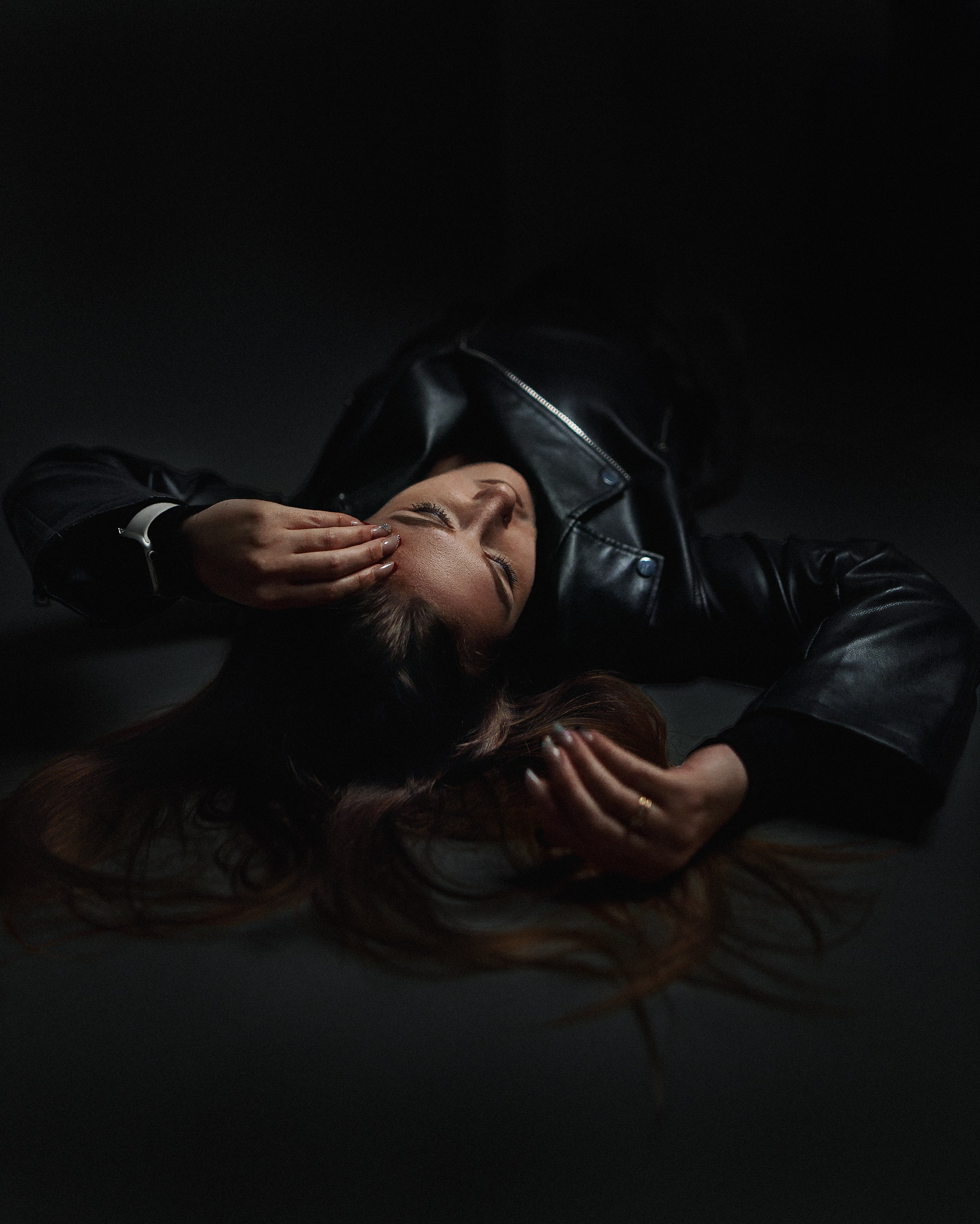 Юля — In The Shadows. Женский фотограф в Магнитогорске Шапошников Данил