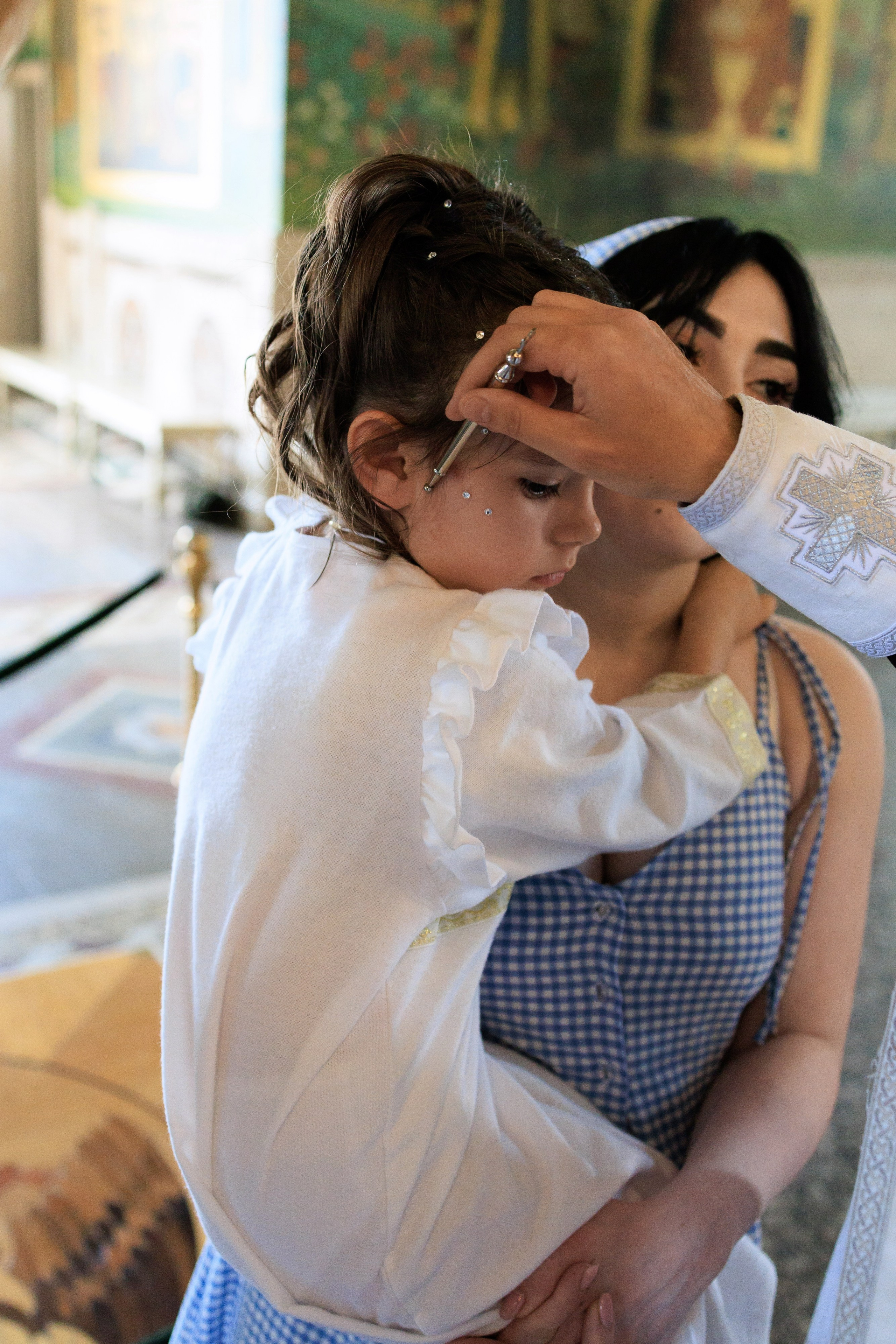 Фотосъёмка таинства крещения и крестин в городах Я фотограф снимающий венчания в городах Минеральные Воды, Пятигорск, Кисловодск, Ессентуки,. Репортажный и свадебный фотограф Пятигорск и КМВ