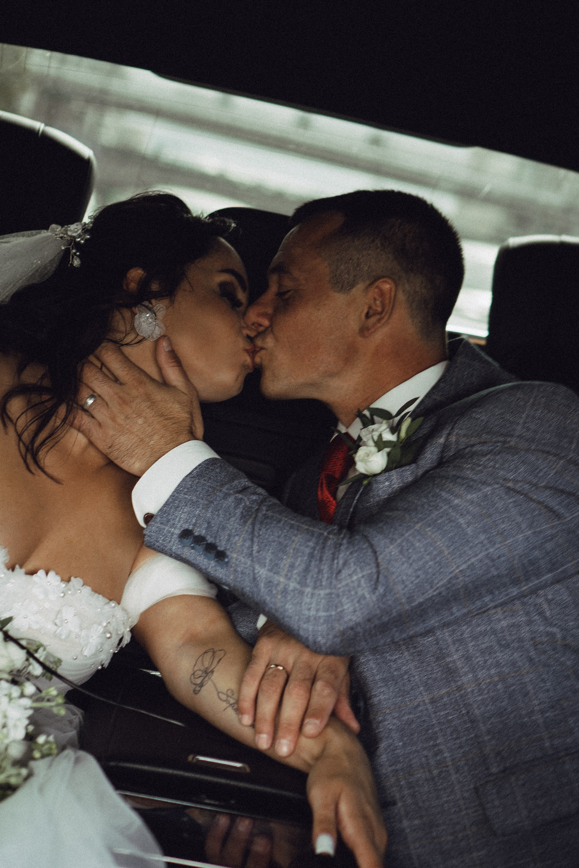 СВАДЕБНАЯ ПРОГУЛКА РЕСТОРАН МЫ ЖЕ НА ТЫ И ФОТОСЕССИИЯ С АВТОМОБИЛЕМ. Профессиональный фотограф, Санкт-Петербург — Виктория Богомолова