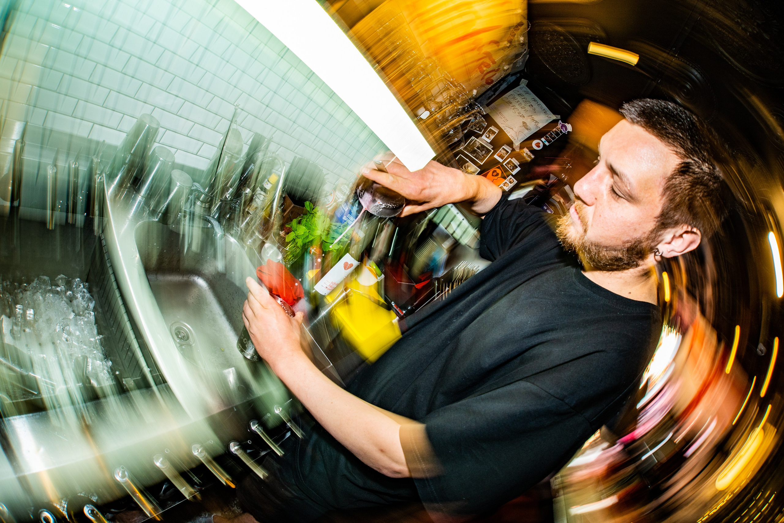 Панк-вечеринка в Баре разбитых сердец. Концертный и репортажный фотограф в Санкт-Петербурге Слава Пахомов