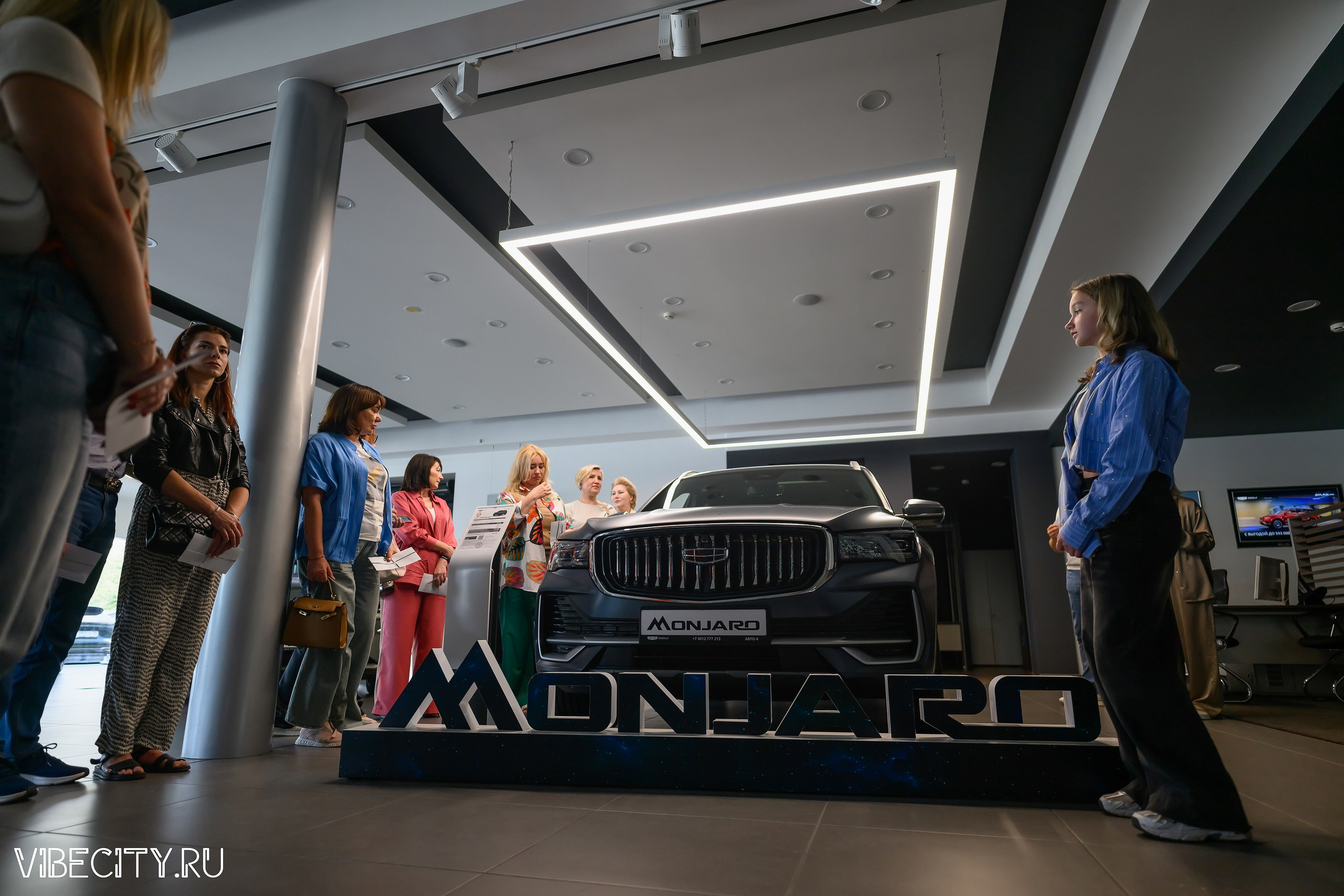 Презентация Geely Manjaro. VIBECITY.RU Вайб Сити Ру Фоторепортажи Фотоотчеты Калининград