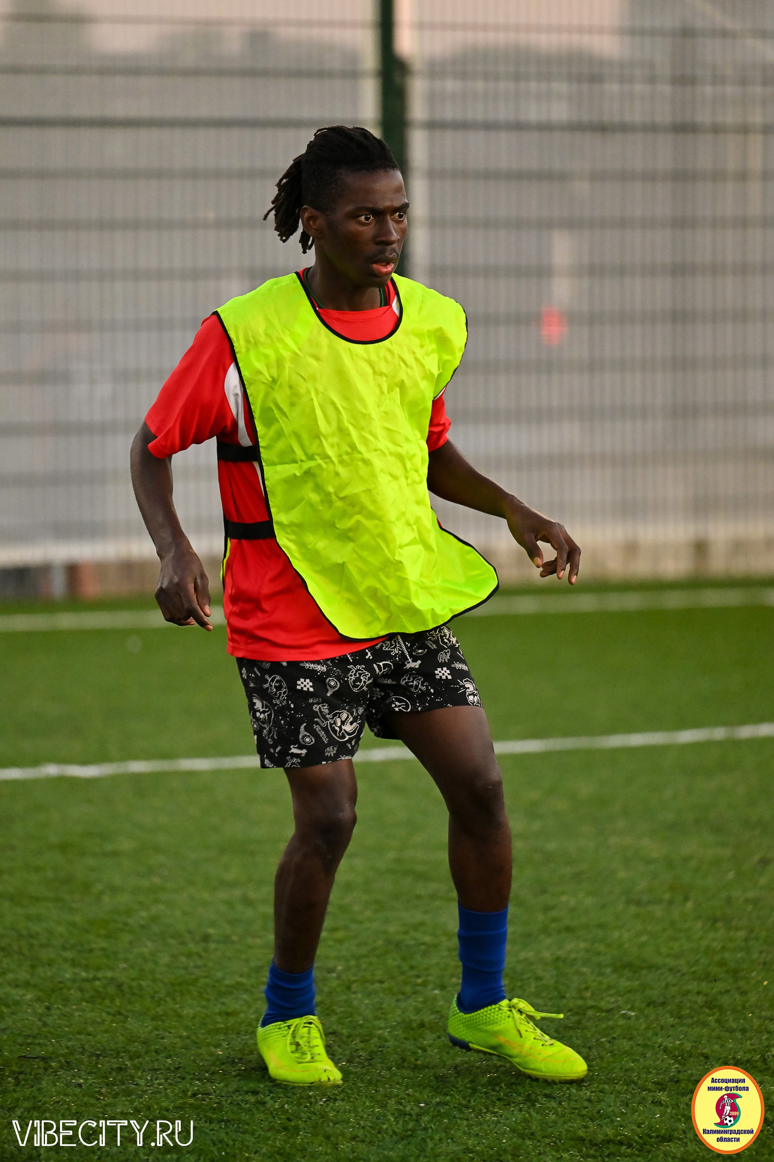 ИГРЫ МИНИ-ФУТБОЛЬНОЙ И КОРПОРАТИВНОЙ ЛИГИ. VIBECITY.RU Вайб Сити Ру Фоторепортажи Фотоотчеты Калининград