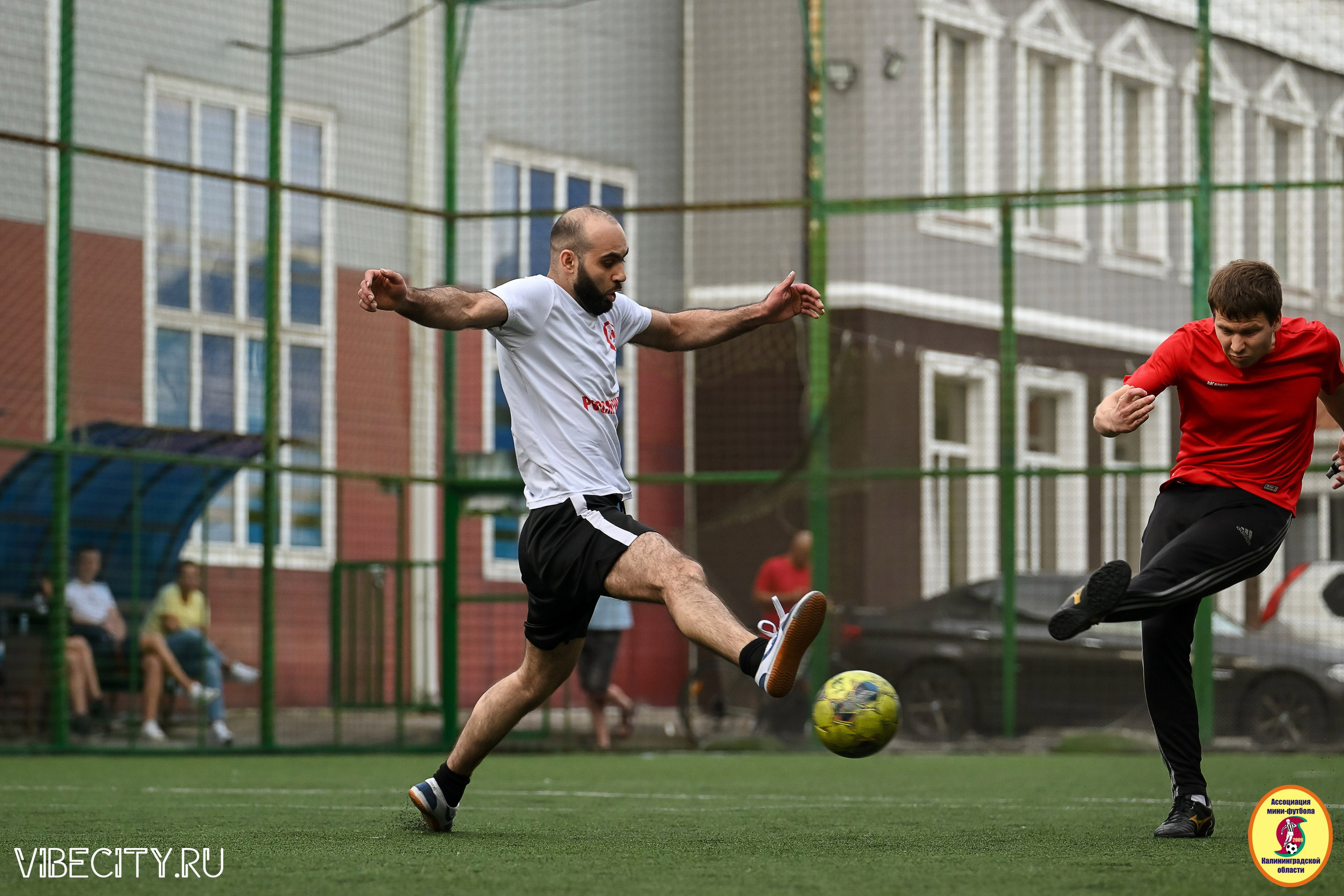 ИГРЫ МИНИ-ФУТБОЛЬНОЙ И КОРПОРАТИВНОЙ ЛИГИ. VIBECITY.RU Вайб Сити Ру Фоторепортажи Фотоотчеты Калининград
