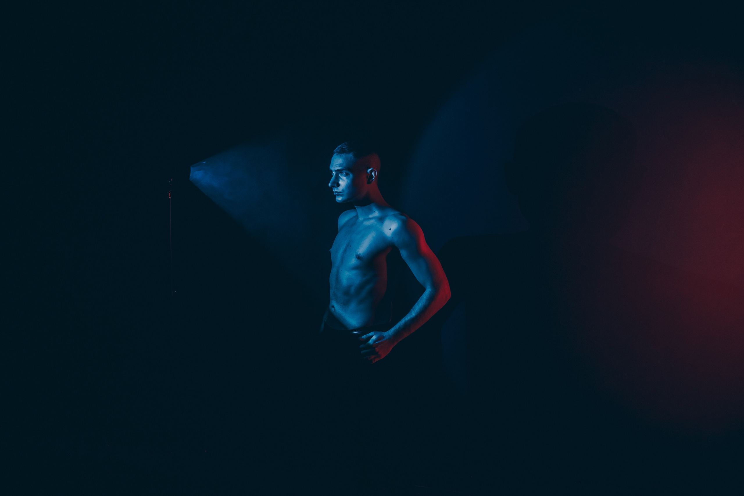 Евгений. Съёмка с лазером. Фотограф Регина Крикунова г. Красноярск