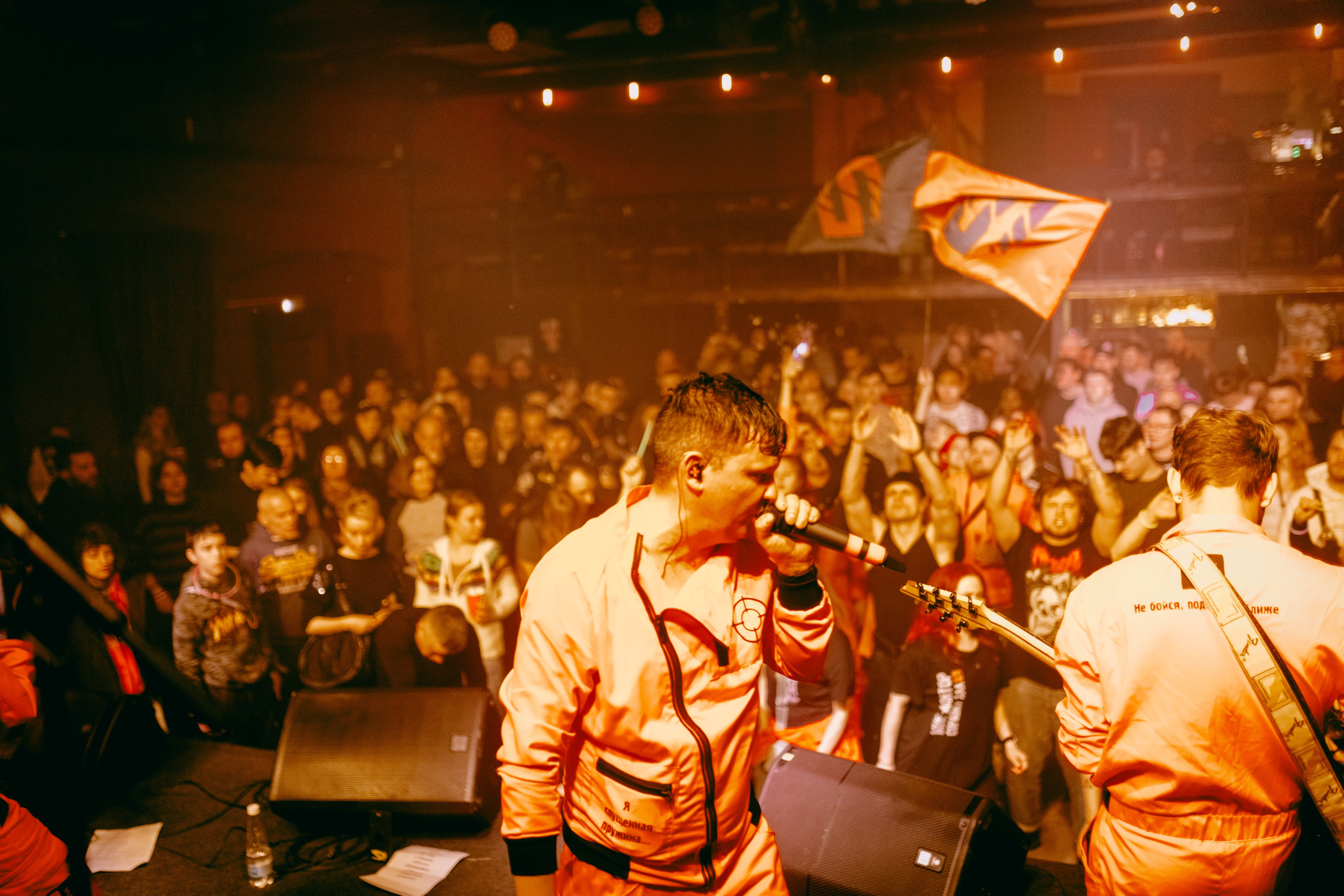 ПОСЛЕДНИЙ ПИОНЕР. Фотограф Елена Богачева (lenalena_na_na_na)