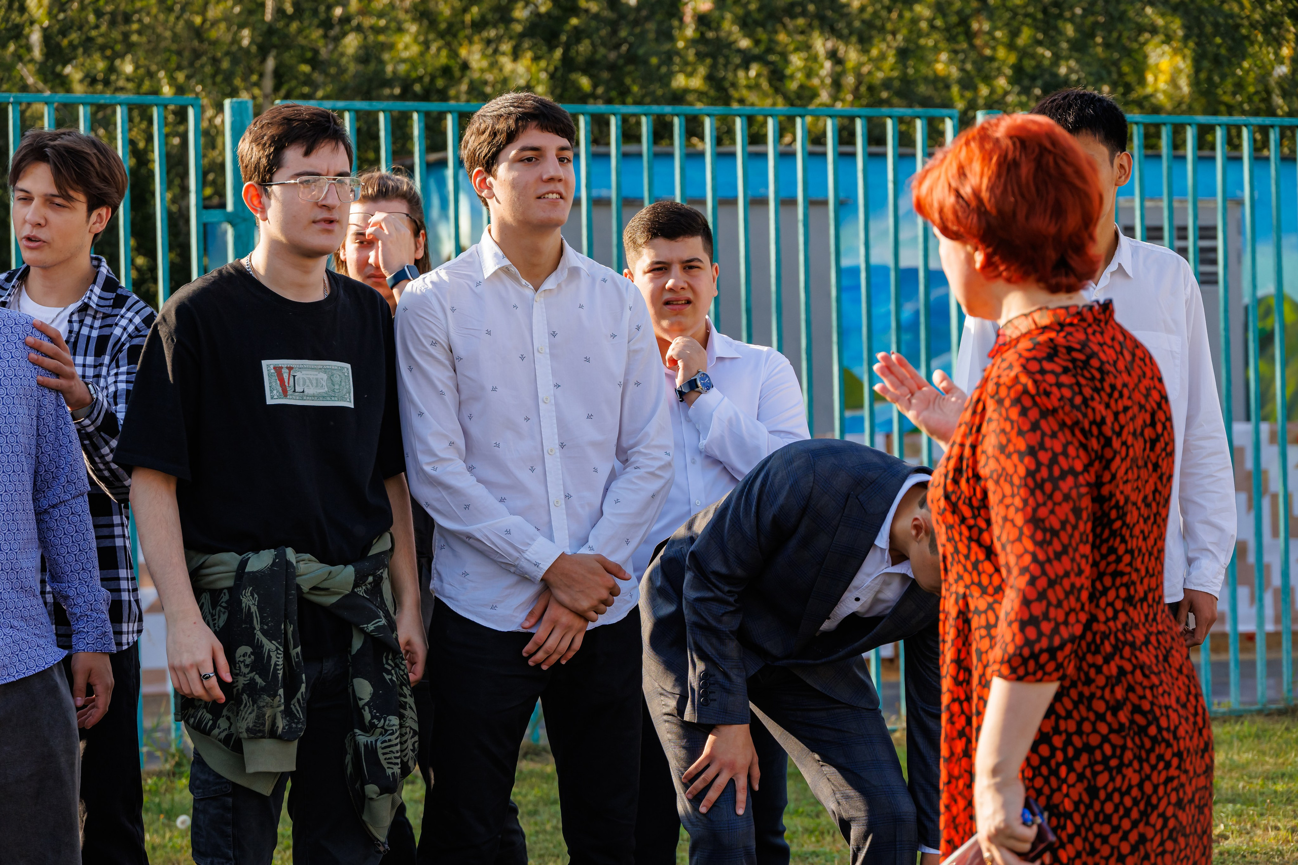 Линейка. 1 сентября. Выпускные альбомы в Москве и Московской области