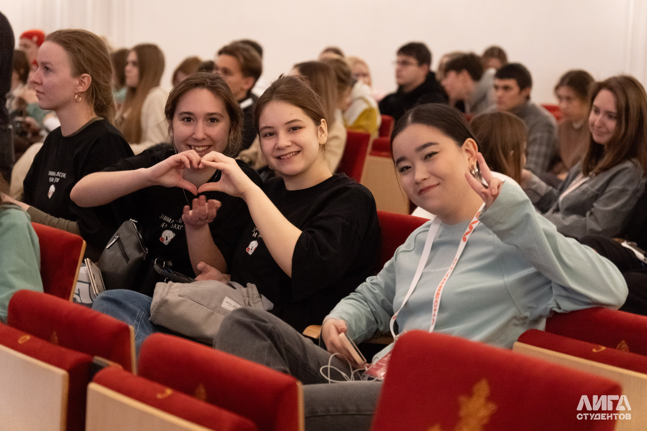 Российская Студенческая Весна 2025. Портретный фотограф в Казани Радомир Заздравных